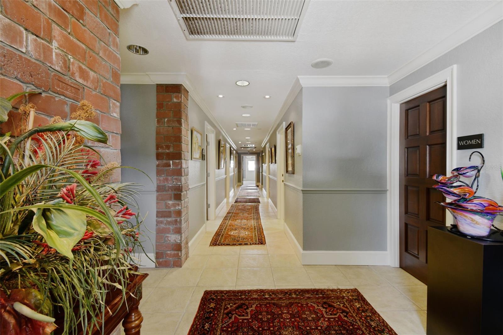 Image 13 of 24 For 1137 Bartow Road 202