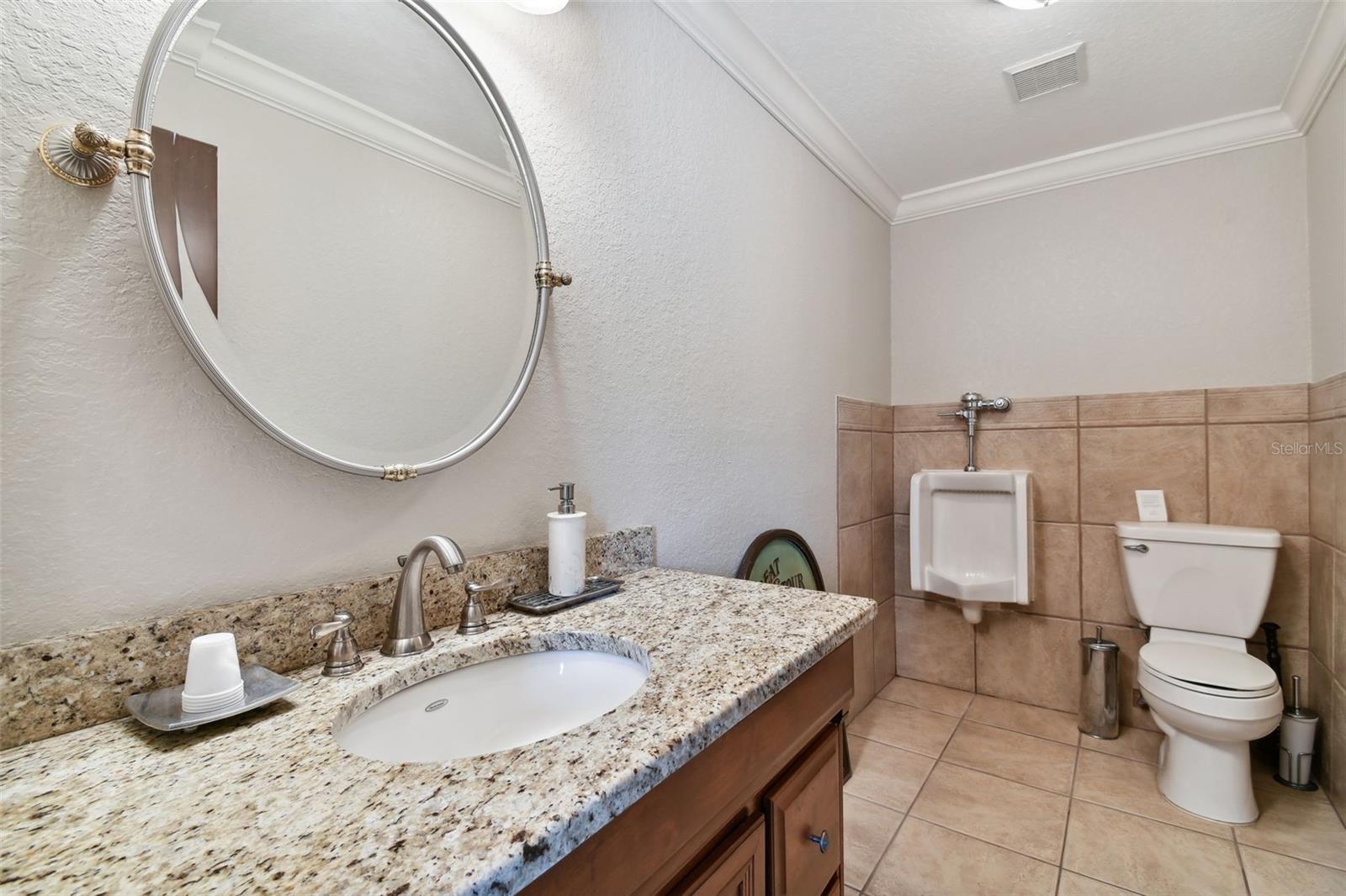 Image 14 of 24 For 1137 Bartow Road 202