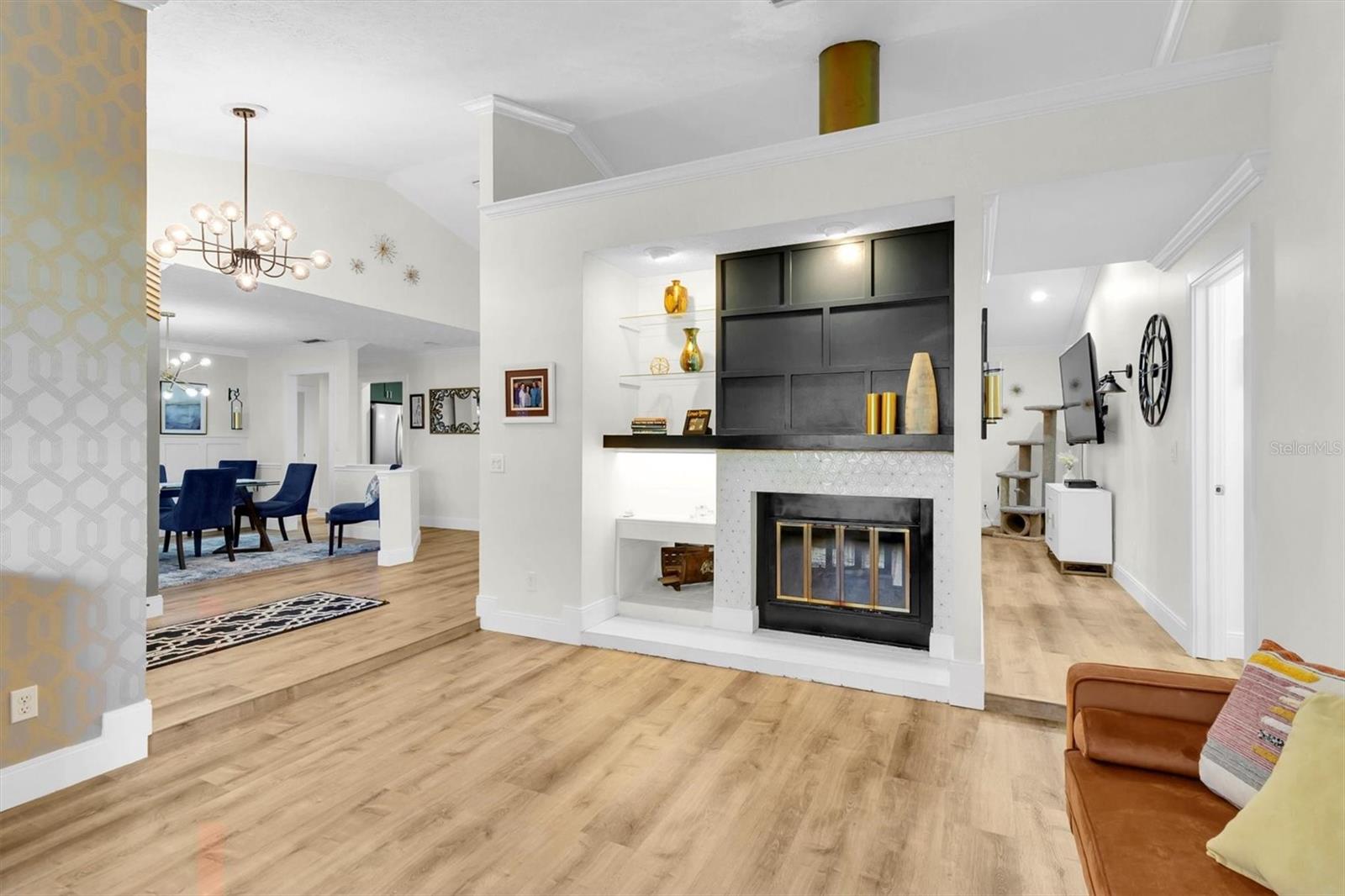 Image 17 of 47 For 17602 Simms Road