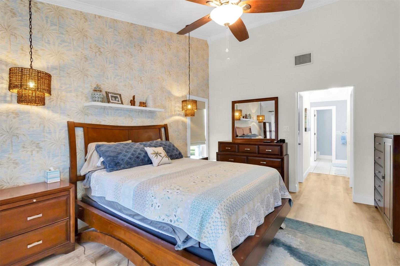 Image 19 of 47 For 17602 Simms Road