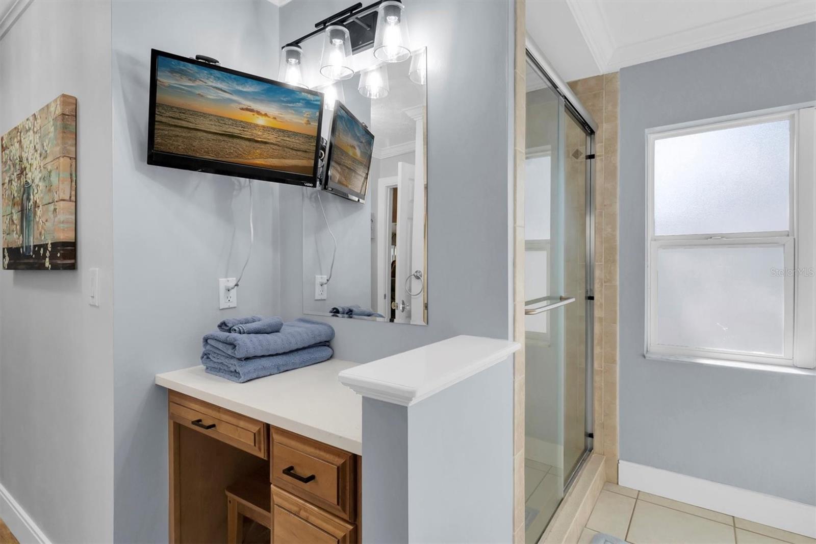 Image 24 of 47 For 17602 Simms Road