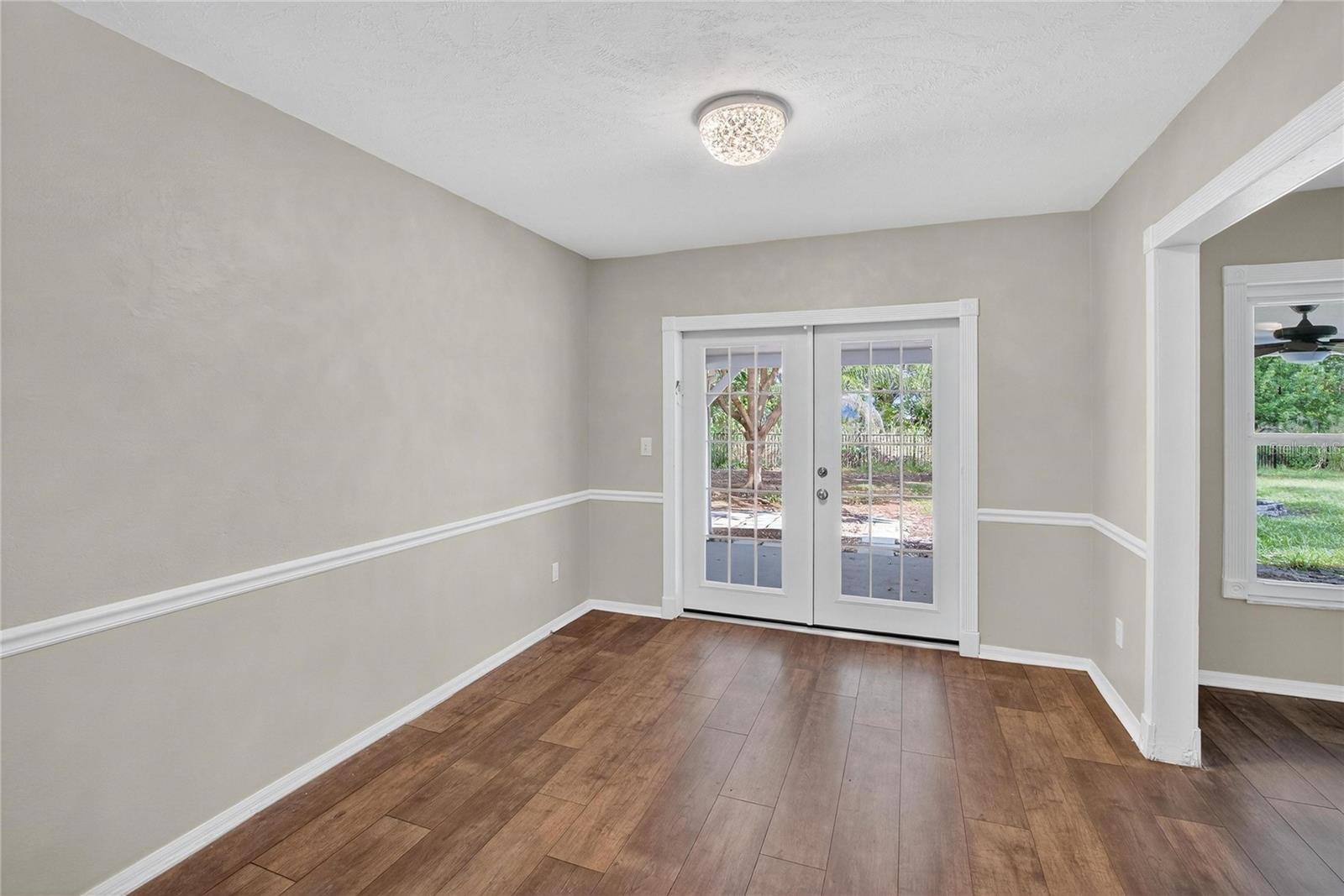 Image 19 of 52 For 206 Van Gogh Circle