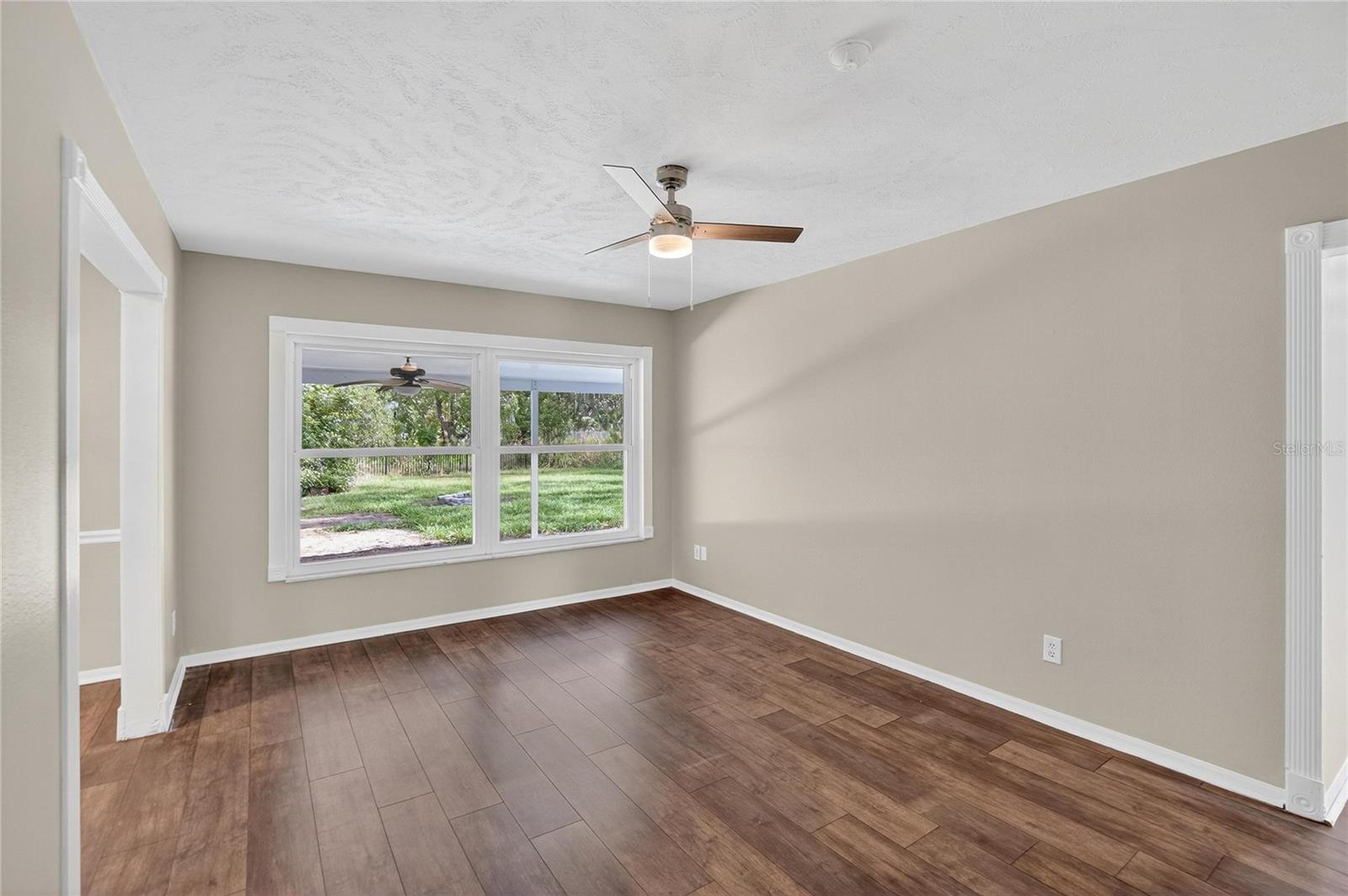 Image 24 of 52 For 206 Van Gogh Circle