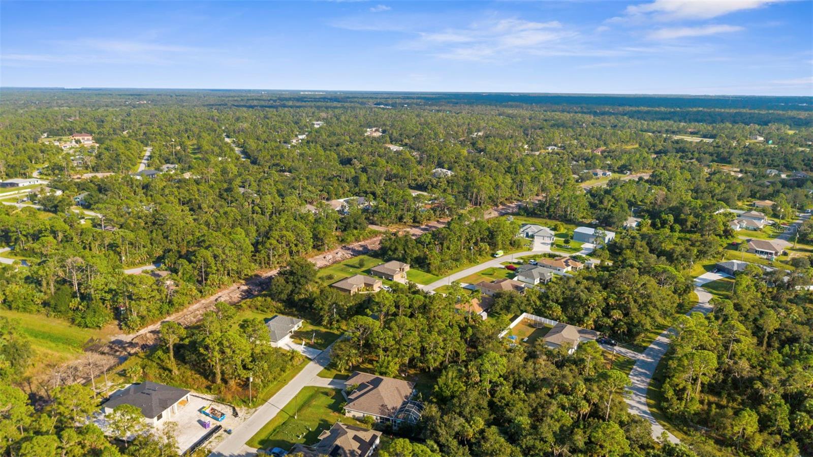 Image 3 of 6 For 18 Beckwith Avenue