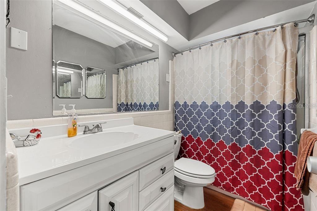 Image 11 of 15 For 11419 72nd Terrace