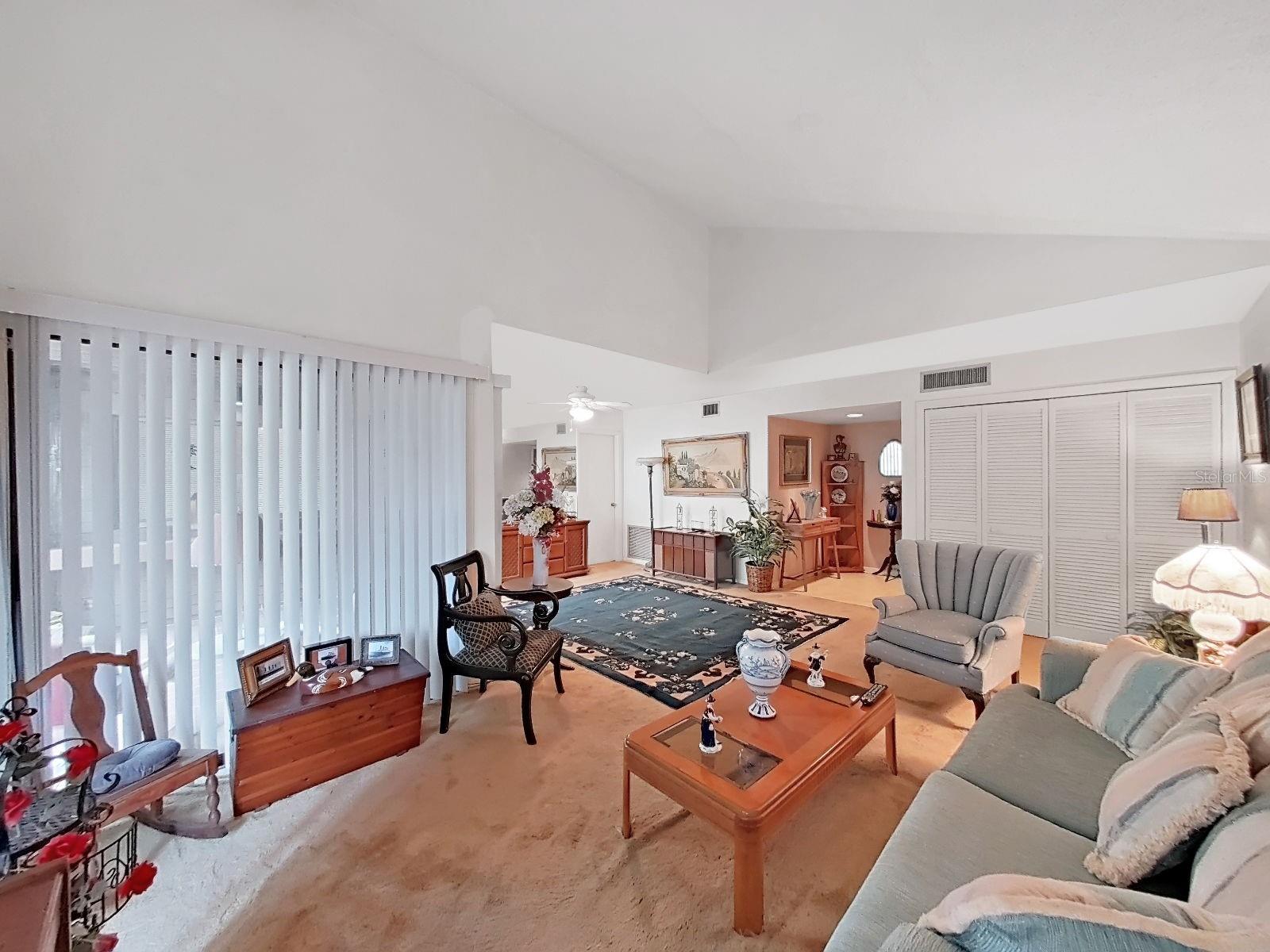 Image 11 of 46 For 4118 Pinelake Lane 102