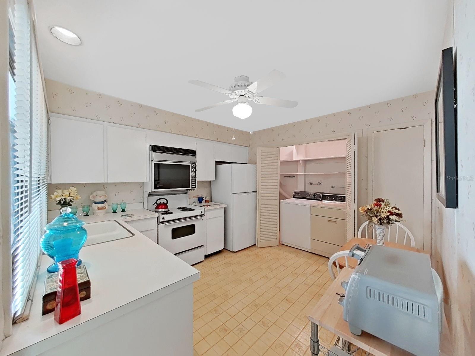 Image 19 of 46 For 4118 Pinelake Lane 102