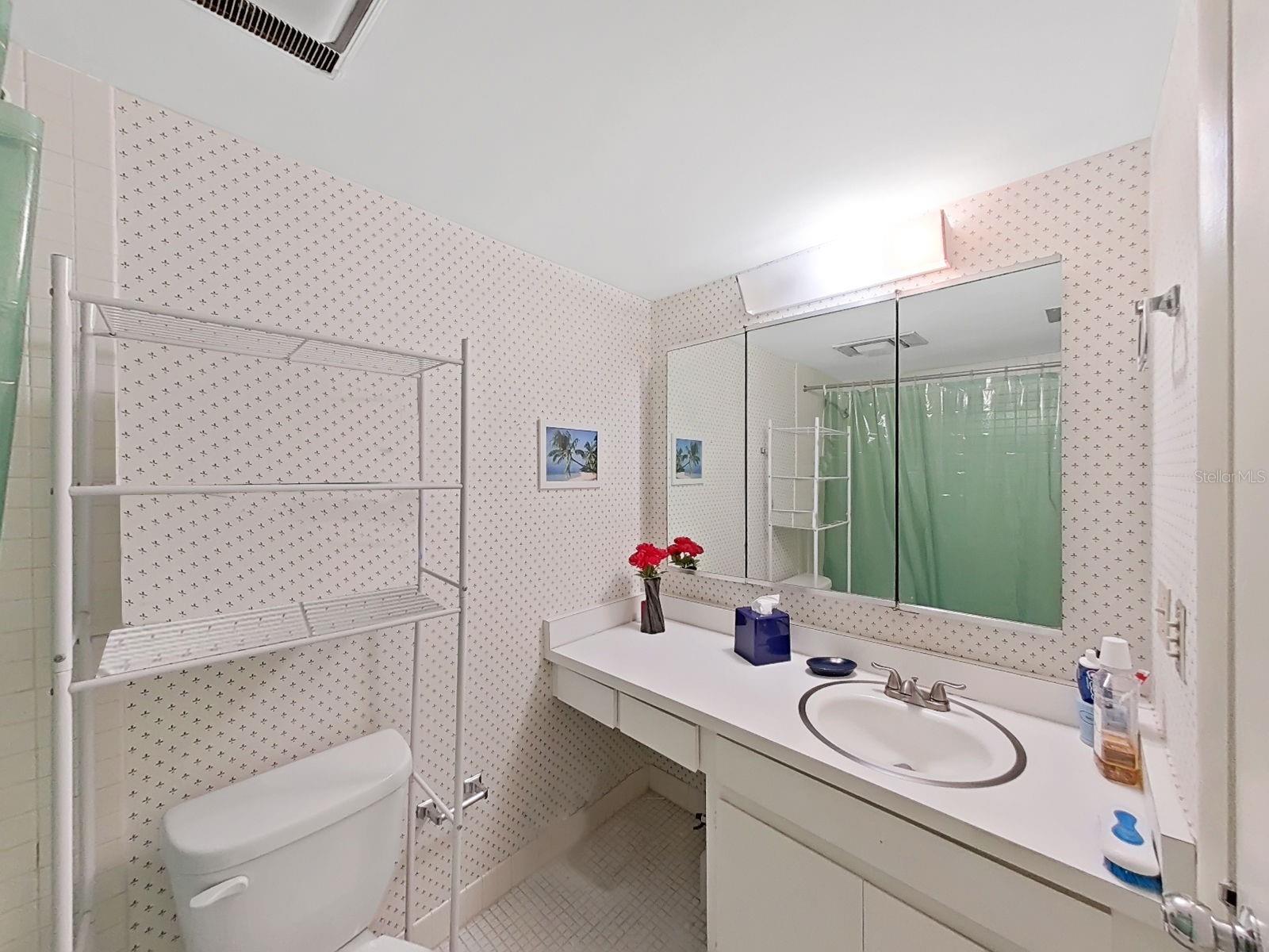 Image 29 of 46 For 4118 Pinelake Lane 102