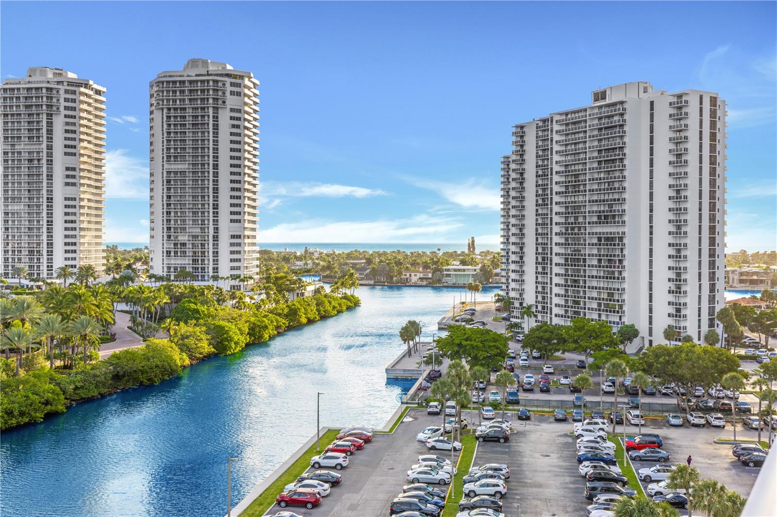 Image 13 of 50 For 3701 Country Club Drive 1009