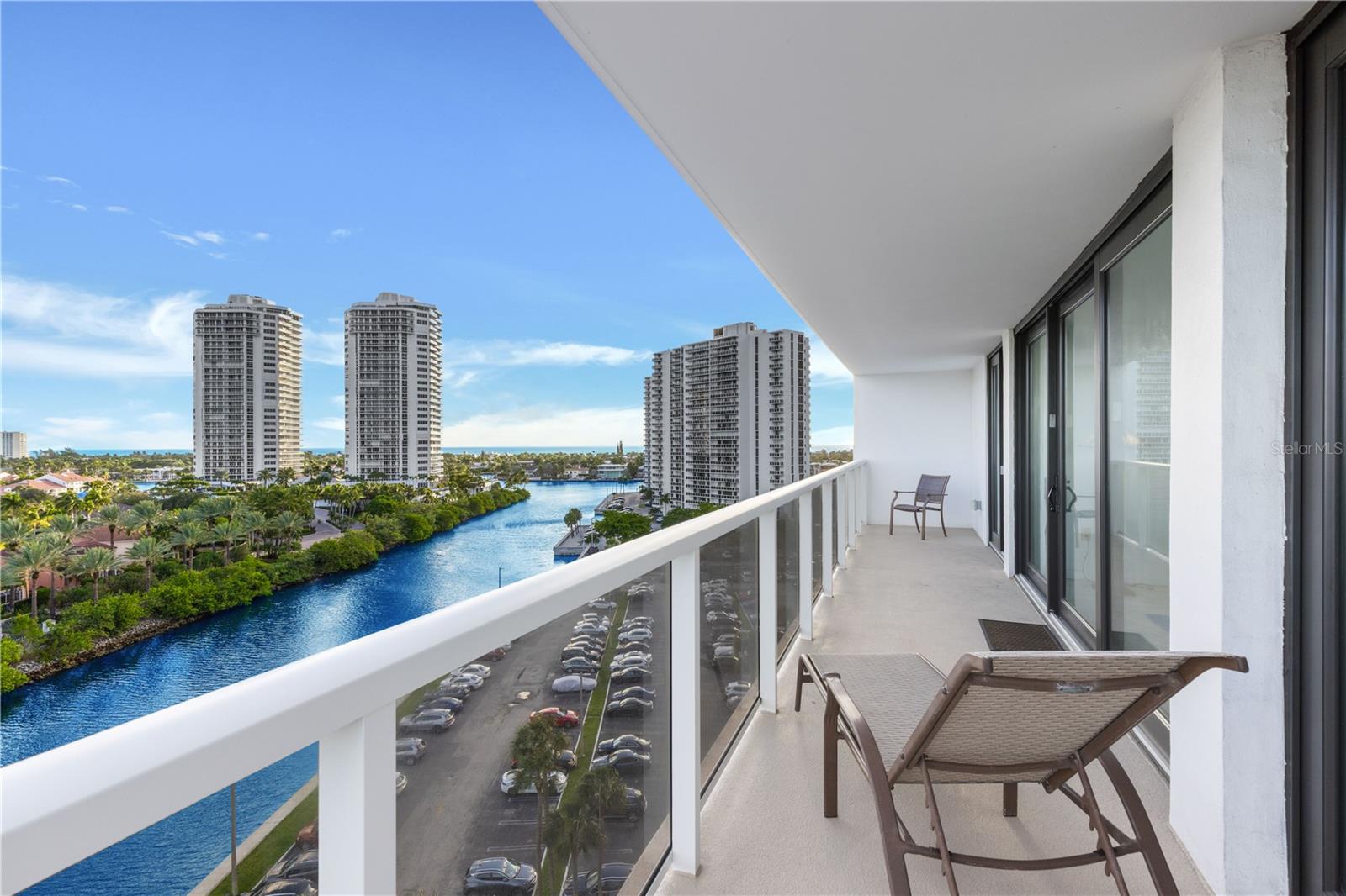 Image 2 of 50 For 3701 Country Club Drive 1009