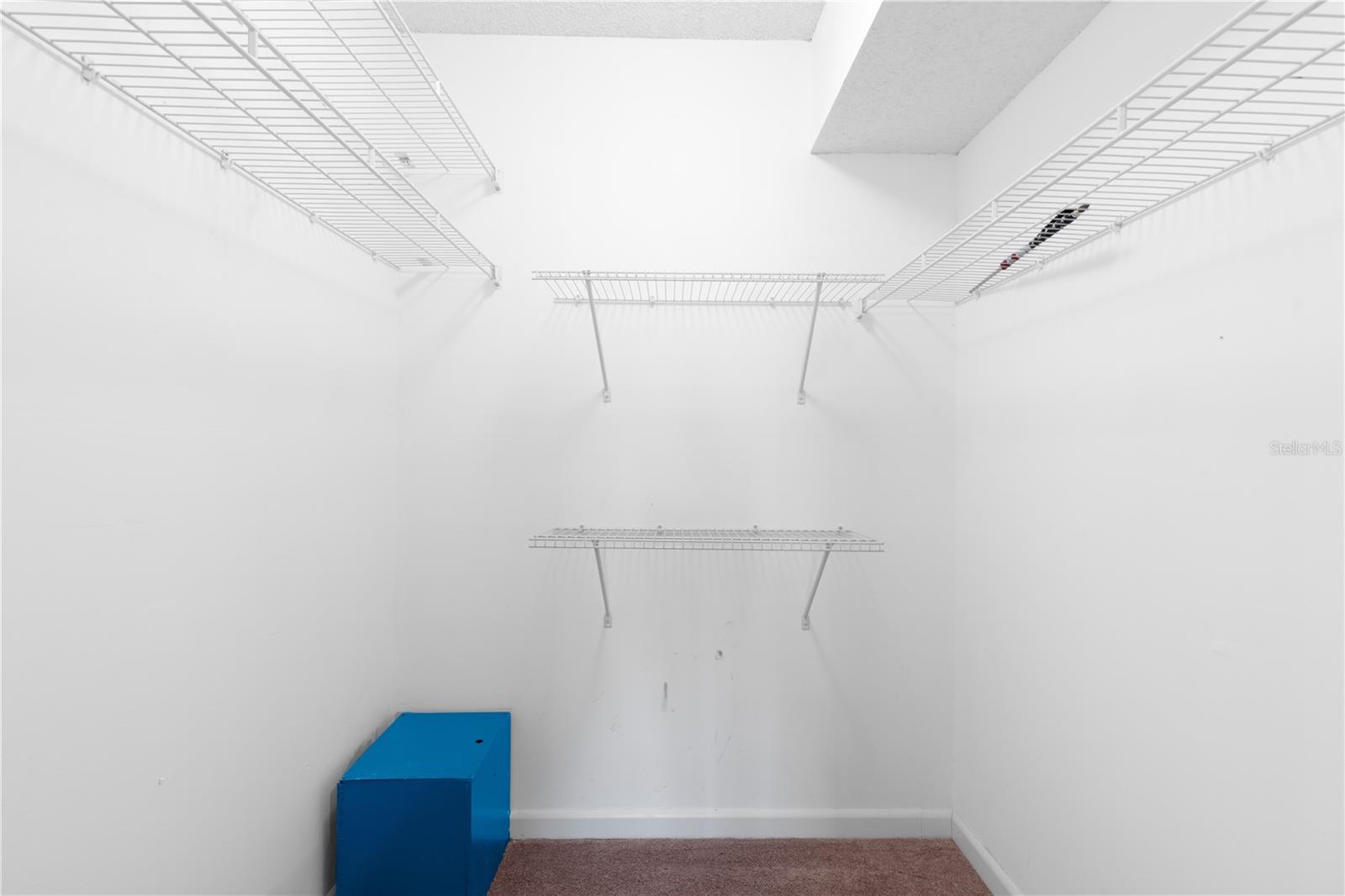 Image 21 of 50 For 3701 Country Club Drive 1009