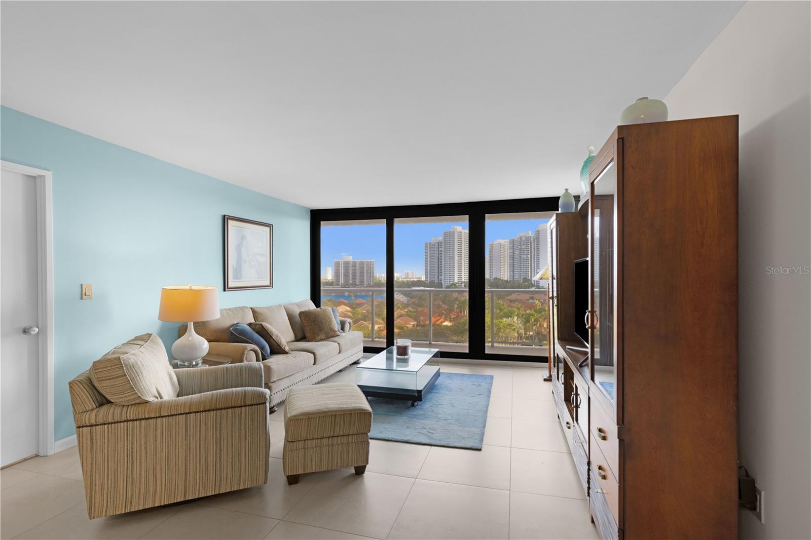 Image 8 of 50 For 3701 Country Club Drive 1009