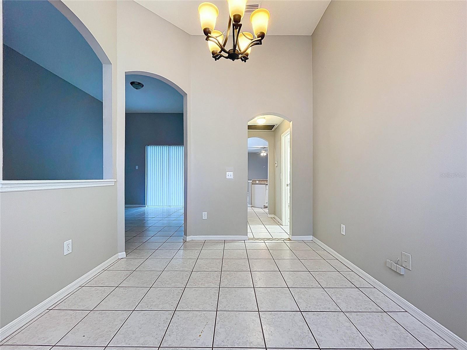 Image 20 of 94 For 6813 Regents Village Way