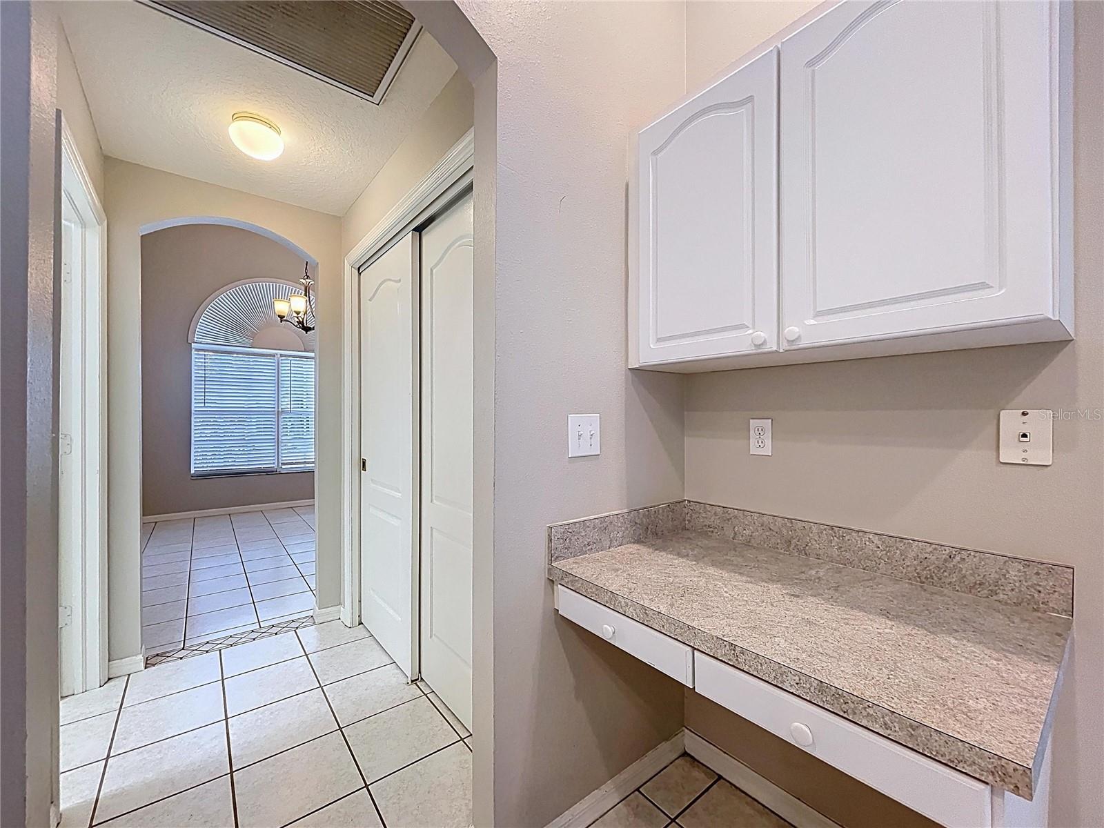 Image 31 of 94 For 6813 Regents Village Way