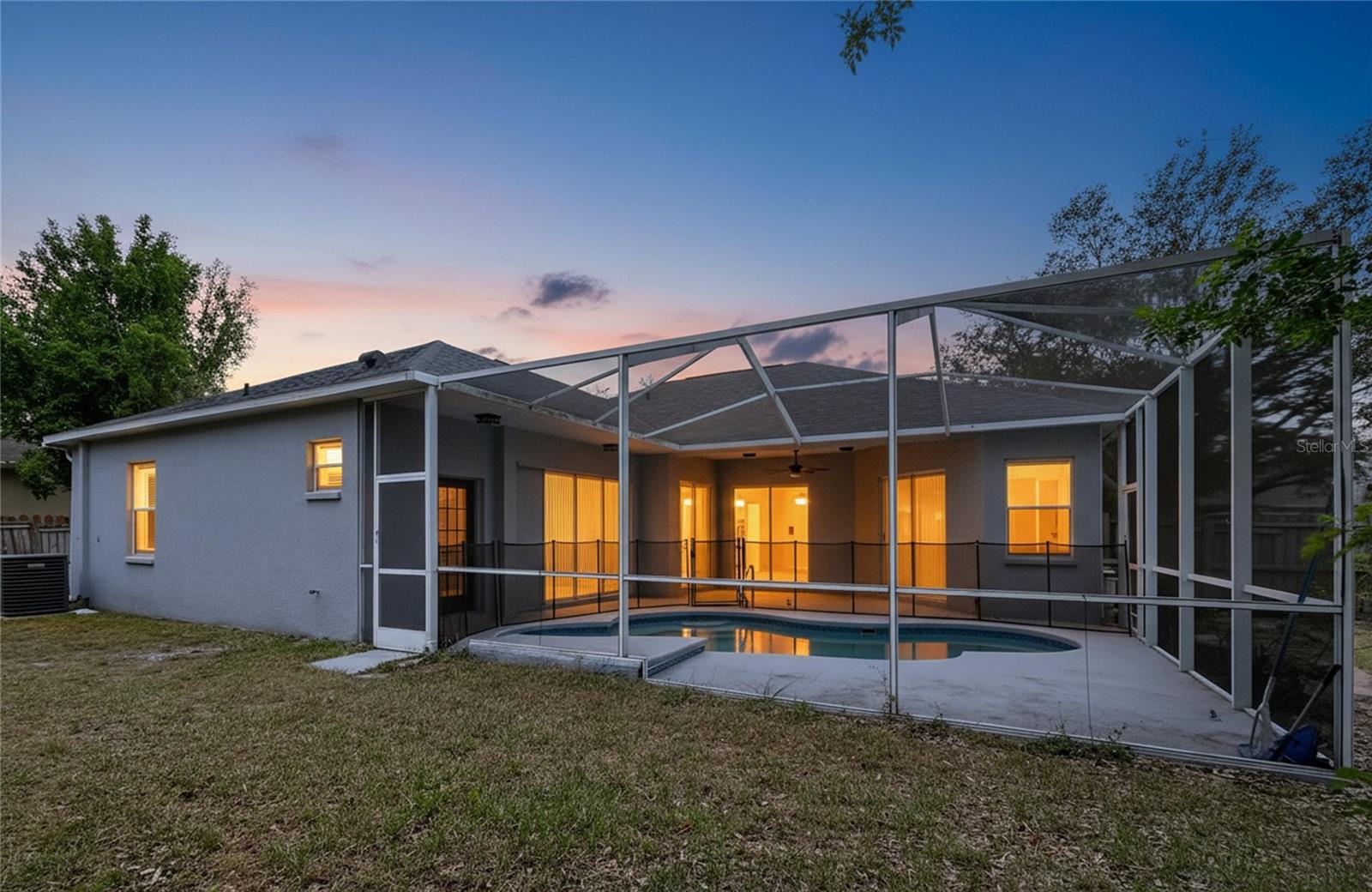 Image 6 of 94 For 6813 Regents Village Way