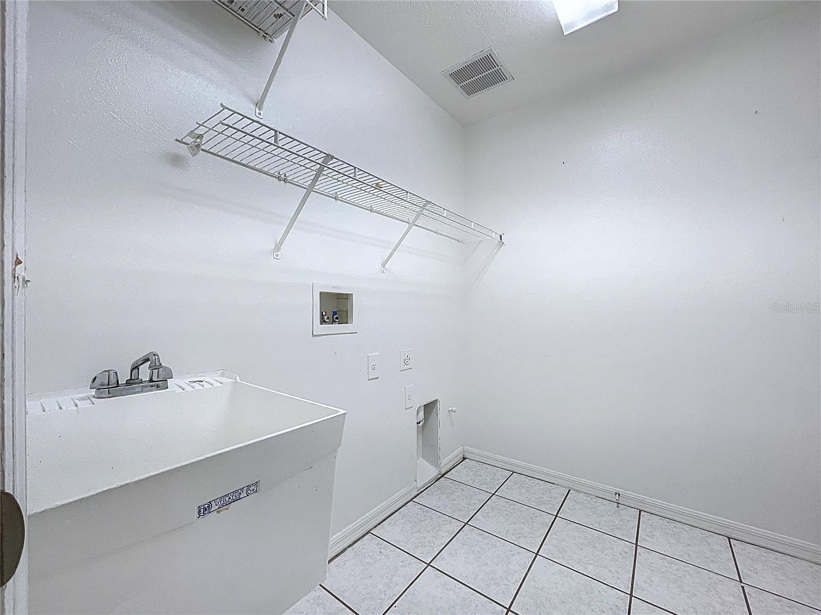 Image 75 of 94 For 6813 Regents Village Way