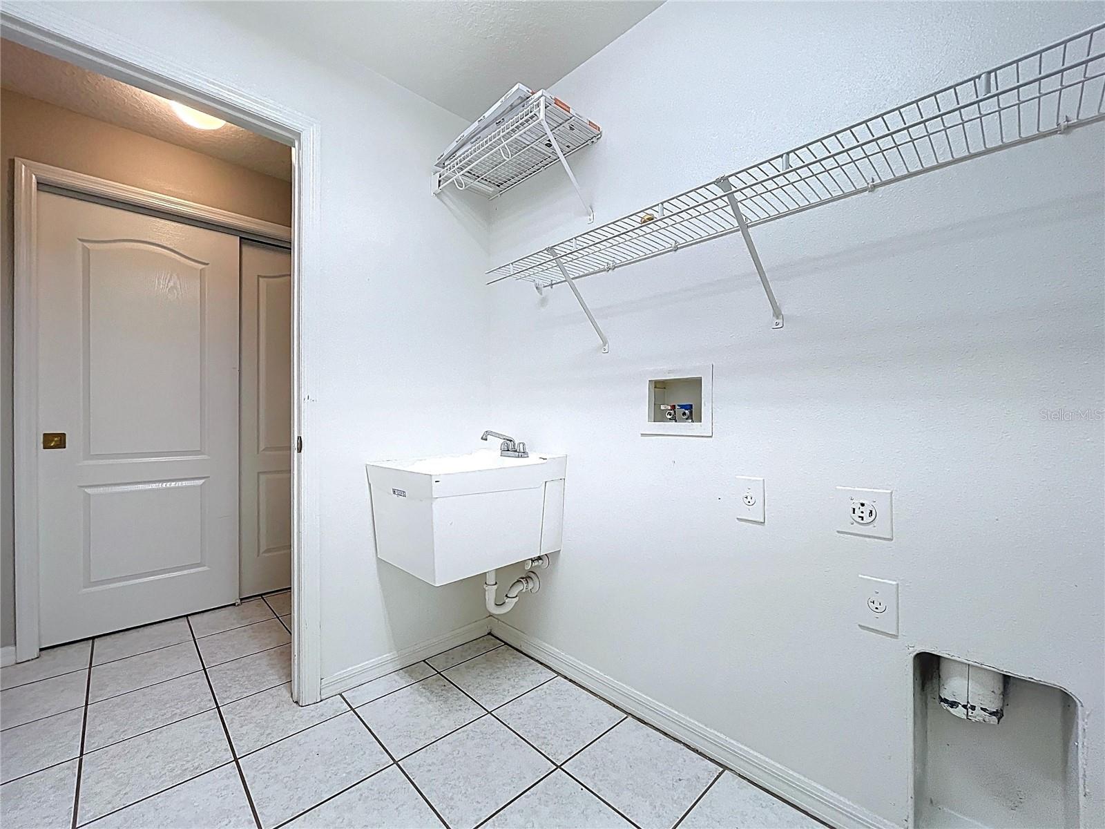 Image 76 of 94 For 6813 Regents Village Way