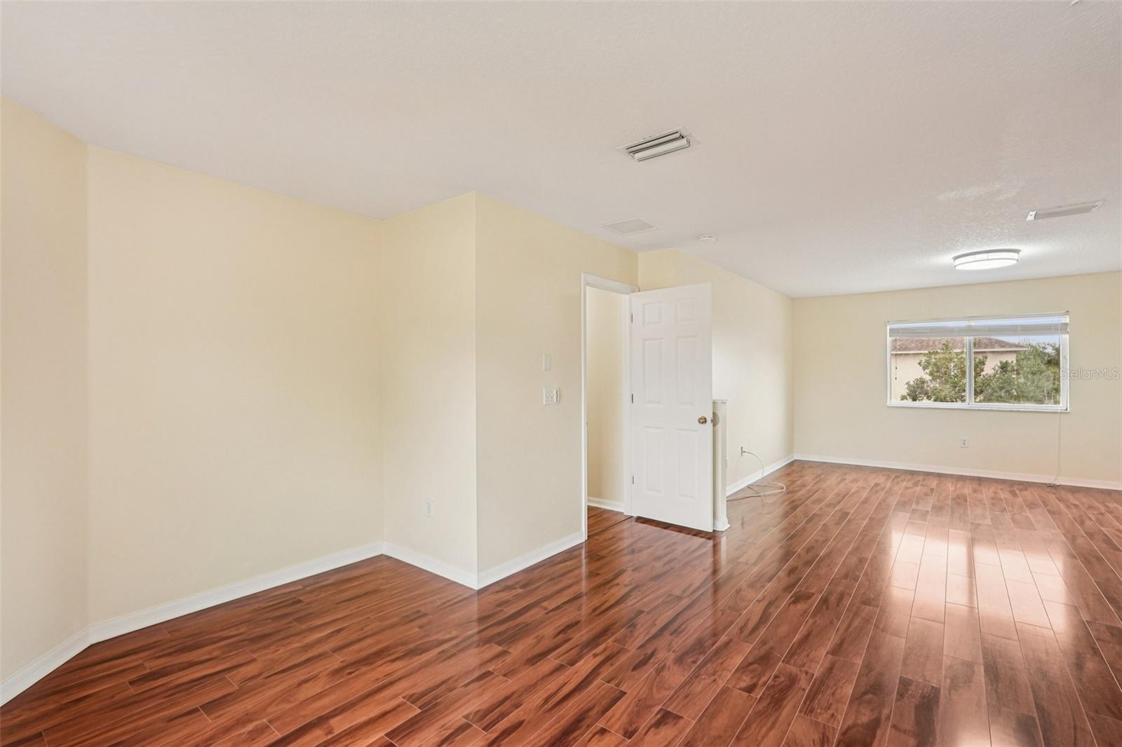 Image 22 of 41 For 11106 Kempton Vista Drive