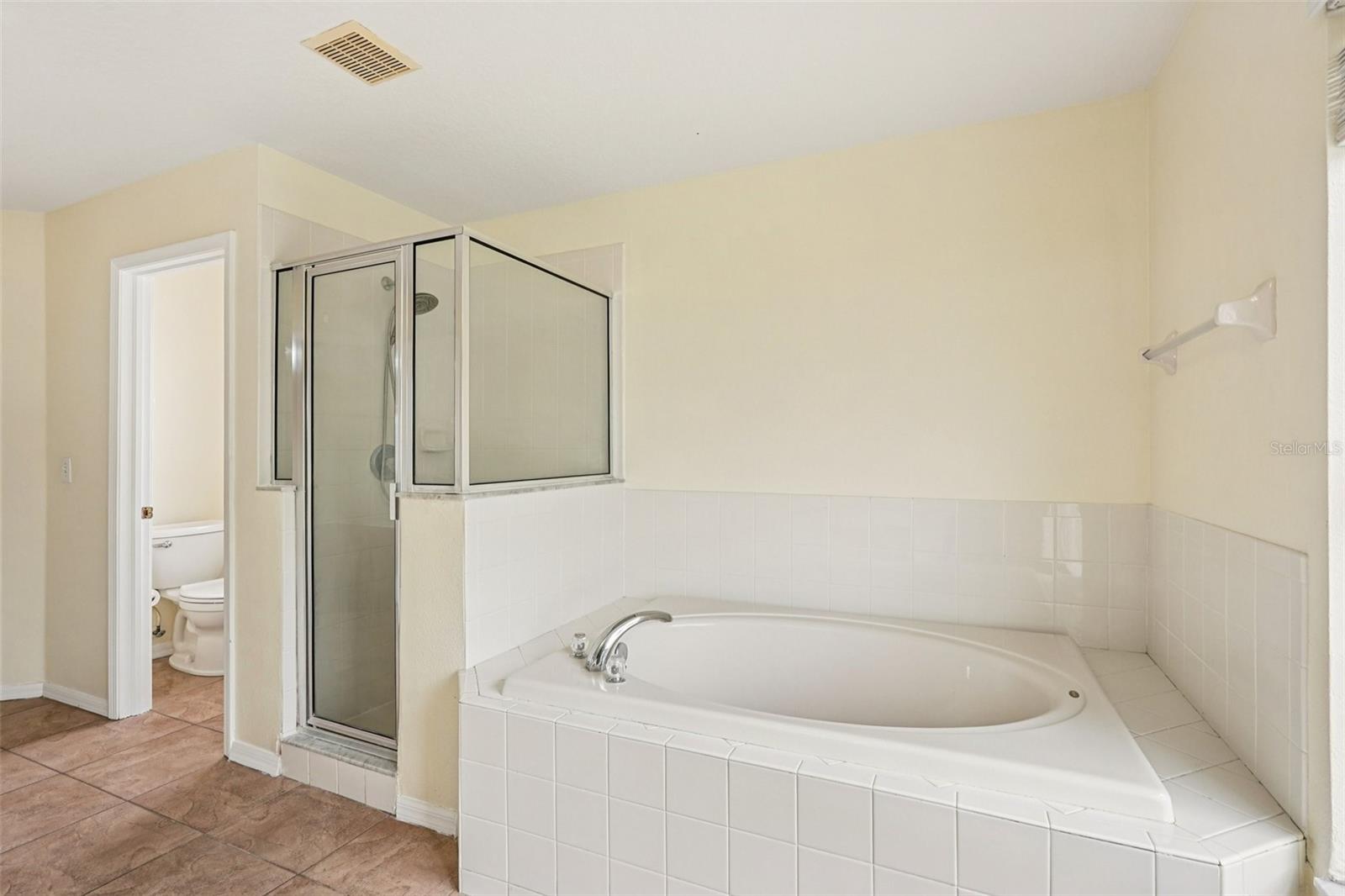 Image 25 of 41 For 11106 Kempton Vista Drive