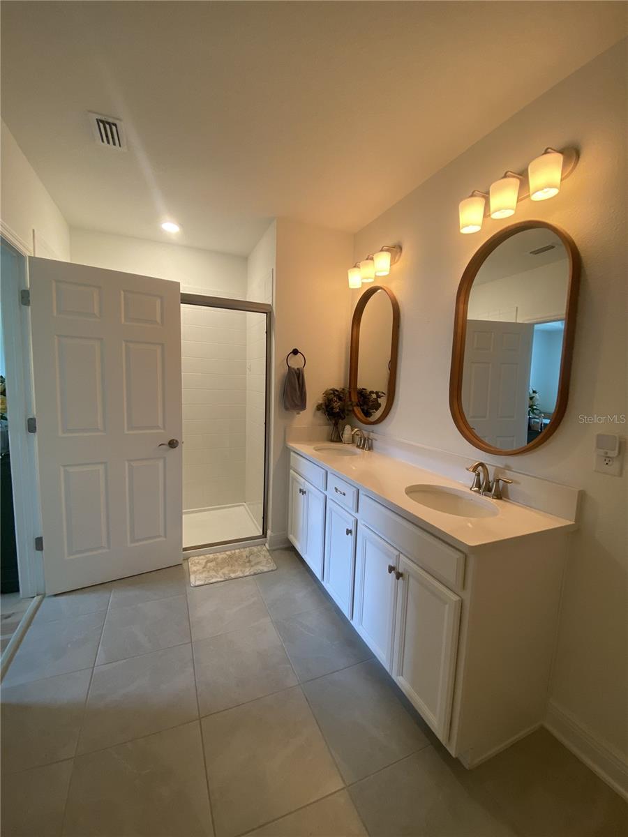 Image 4 of 8 For 9950 Last Light Glen