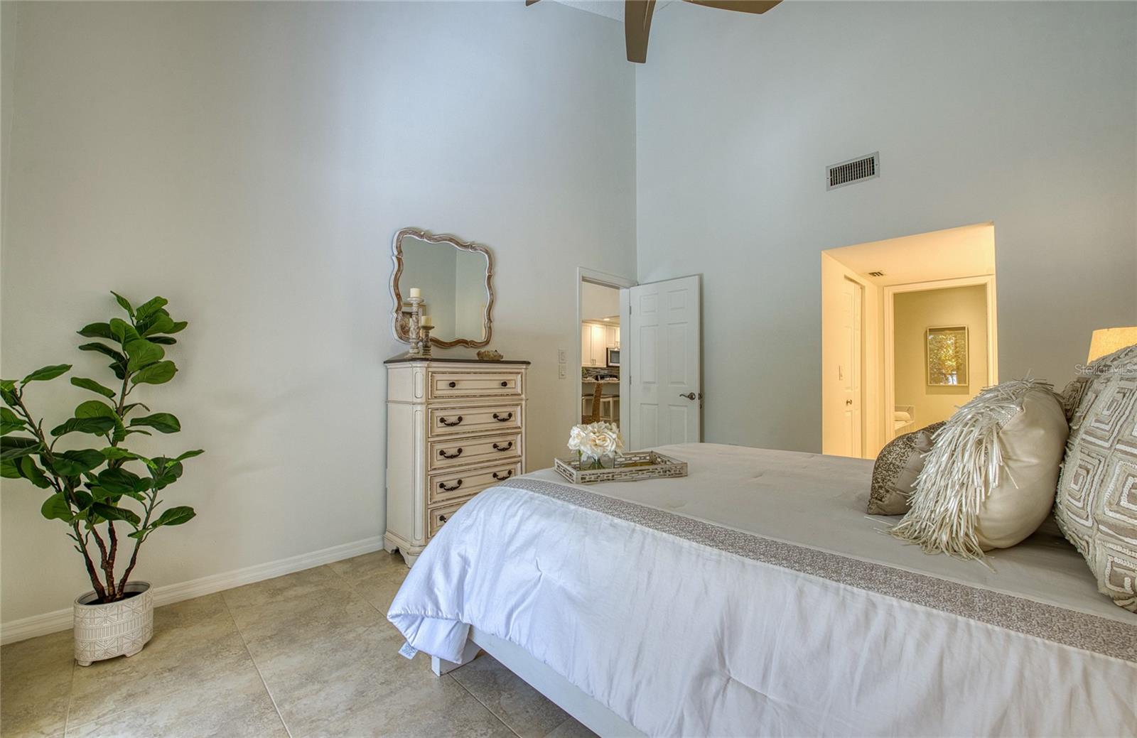 Image 21 of 81 For 1312 Pasadena Avenue S 14