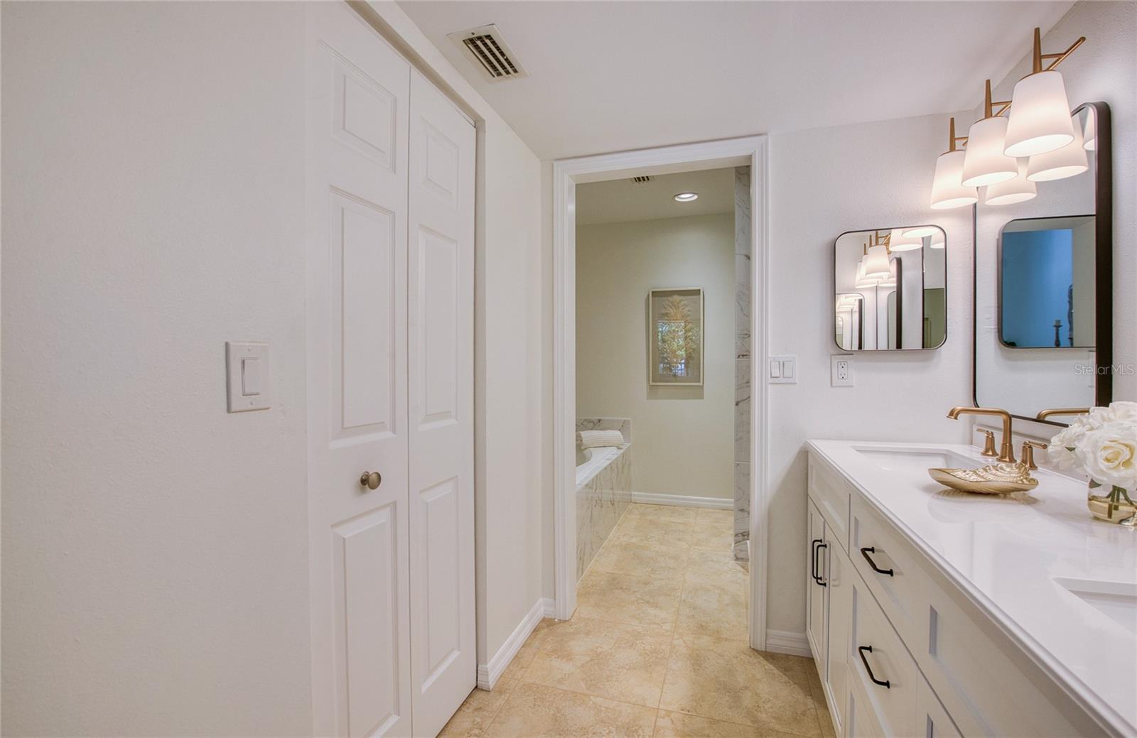 Image 23 of 81 For 1312 Pasadena Avenue S 14