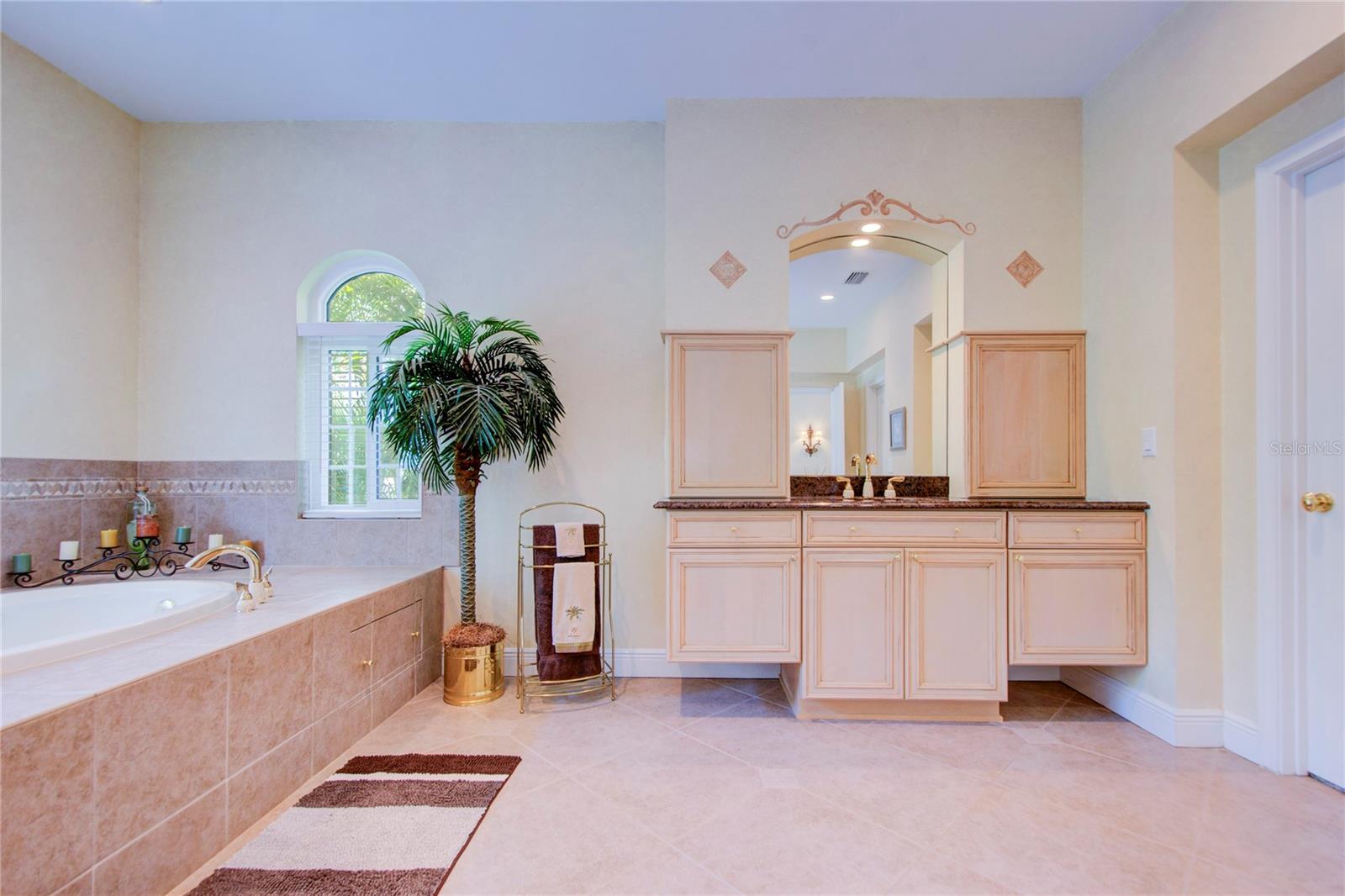 Image 78 of 81 For 1312 Pasadena Avenue S 14