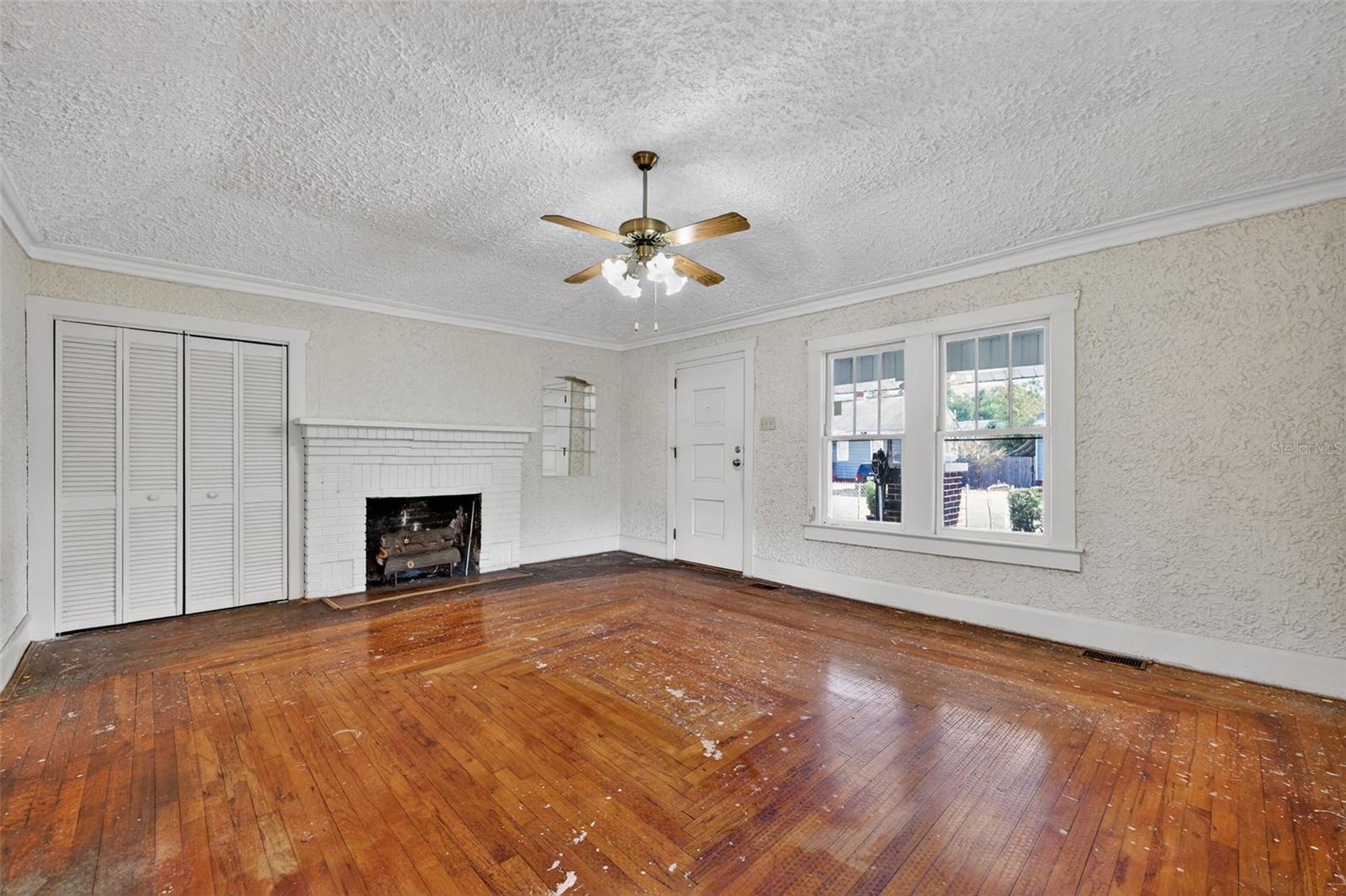 Image 13 of 51 For 5806 Cherokee Avenue