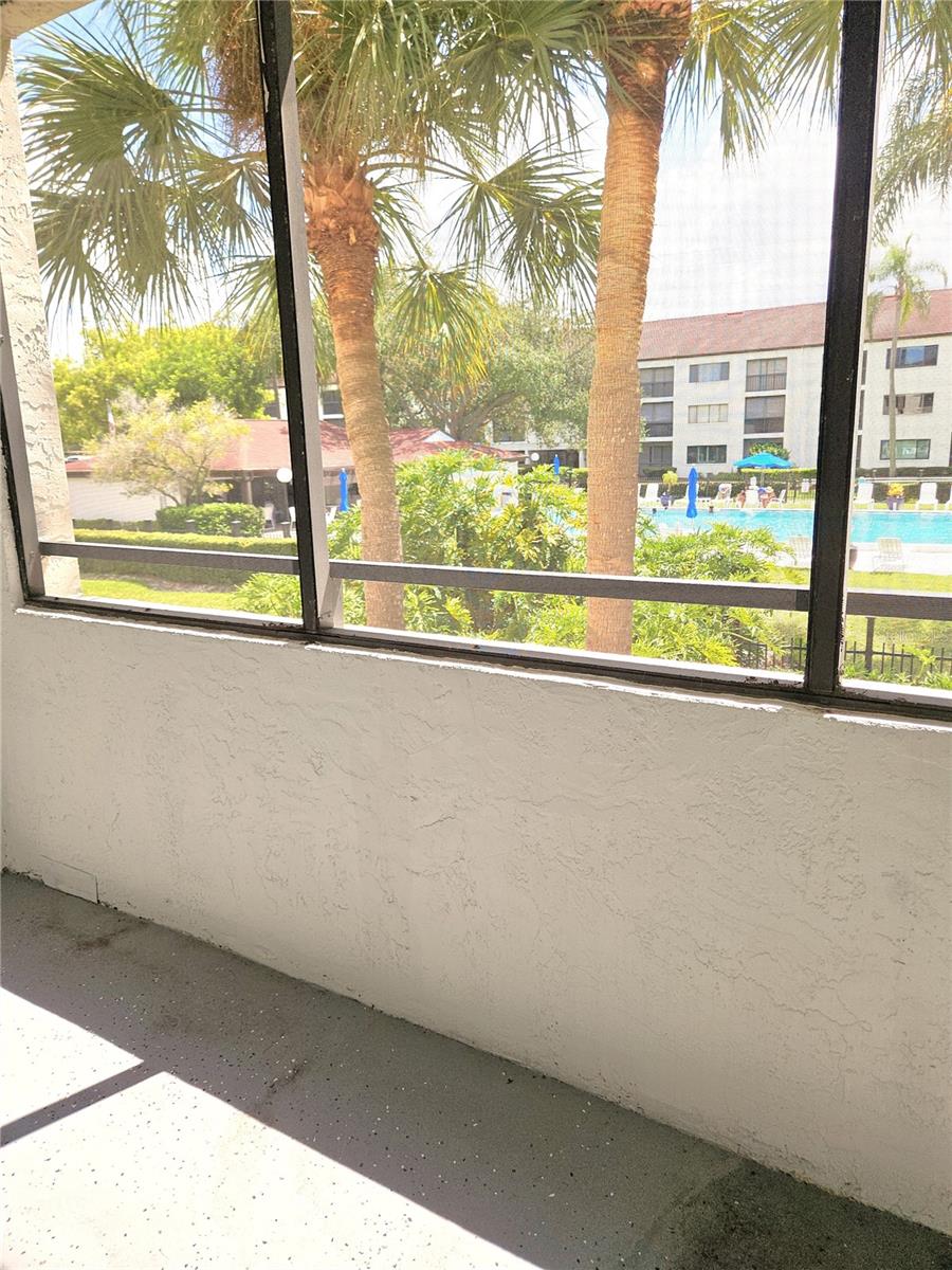 Image 10 of 13 For 2587 Countryside Boulevard 6207