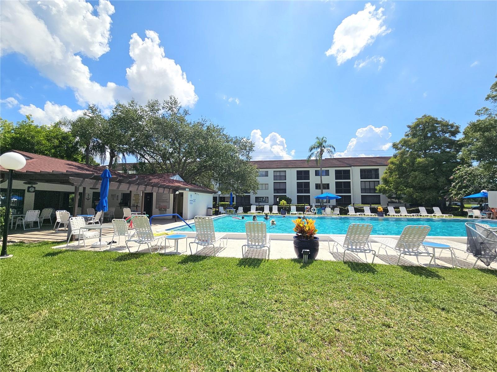 Image 12 of 13 For 2587 Countryside Boulevard 6207