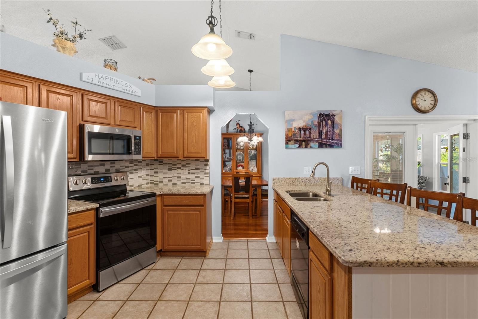 Image 12 of 37 For 9715 Glenpointe Drive