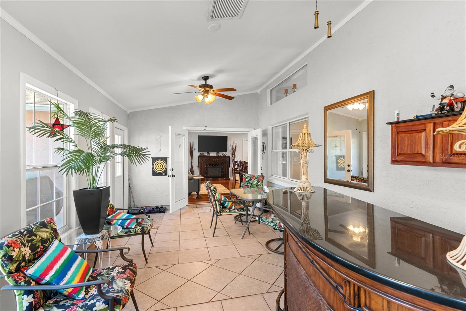 Image 24 of 37 For 9715 Glenpointe Drive