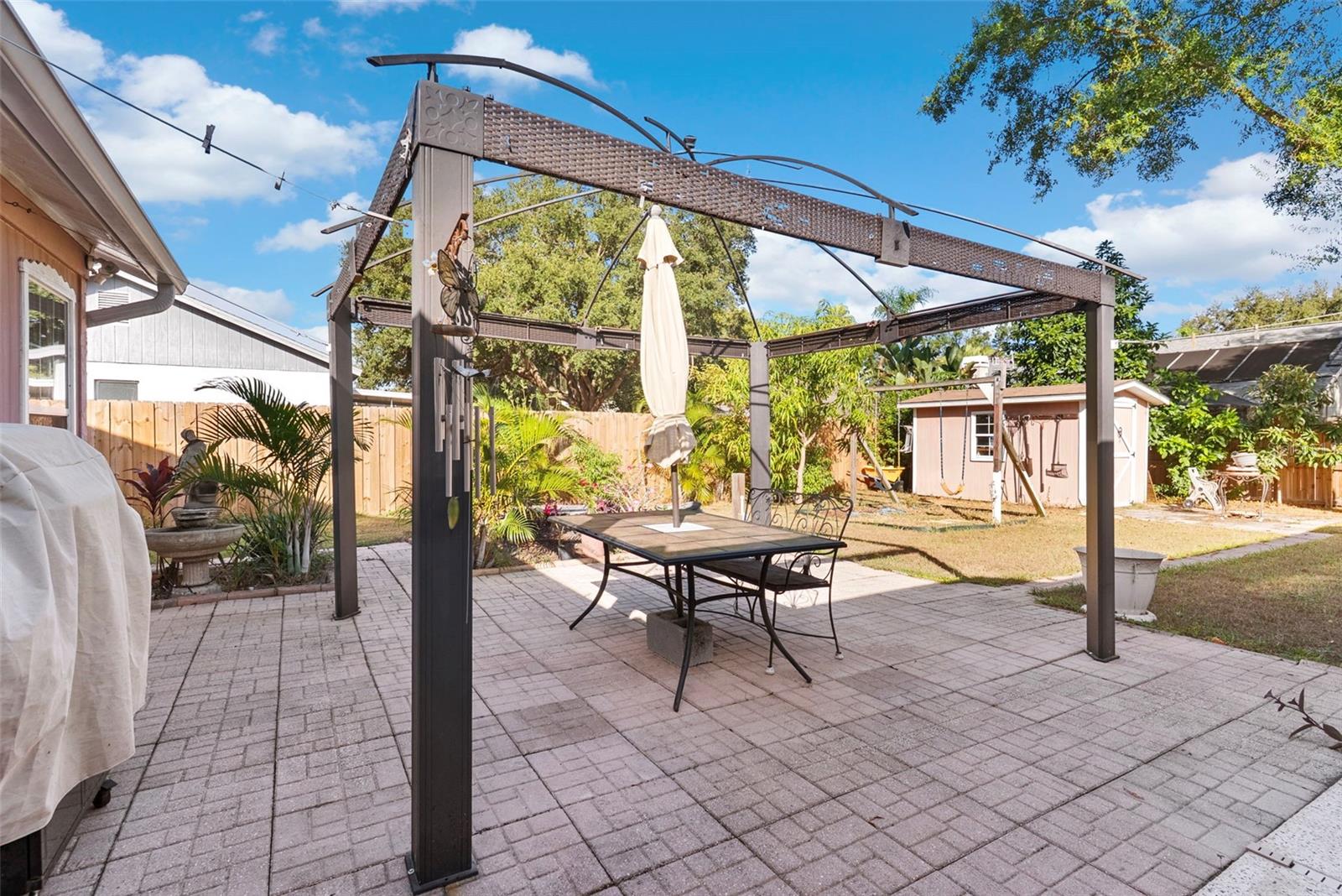 Image 28 of 37 For 9715 Glenpointe Drive