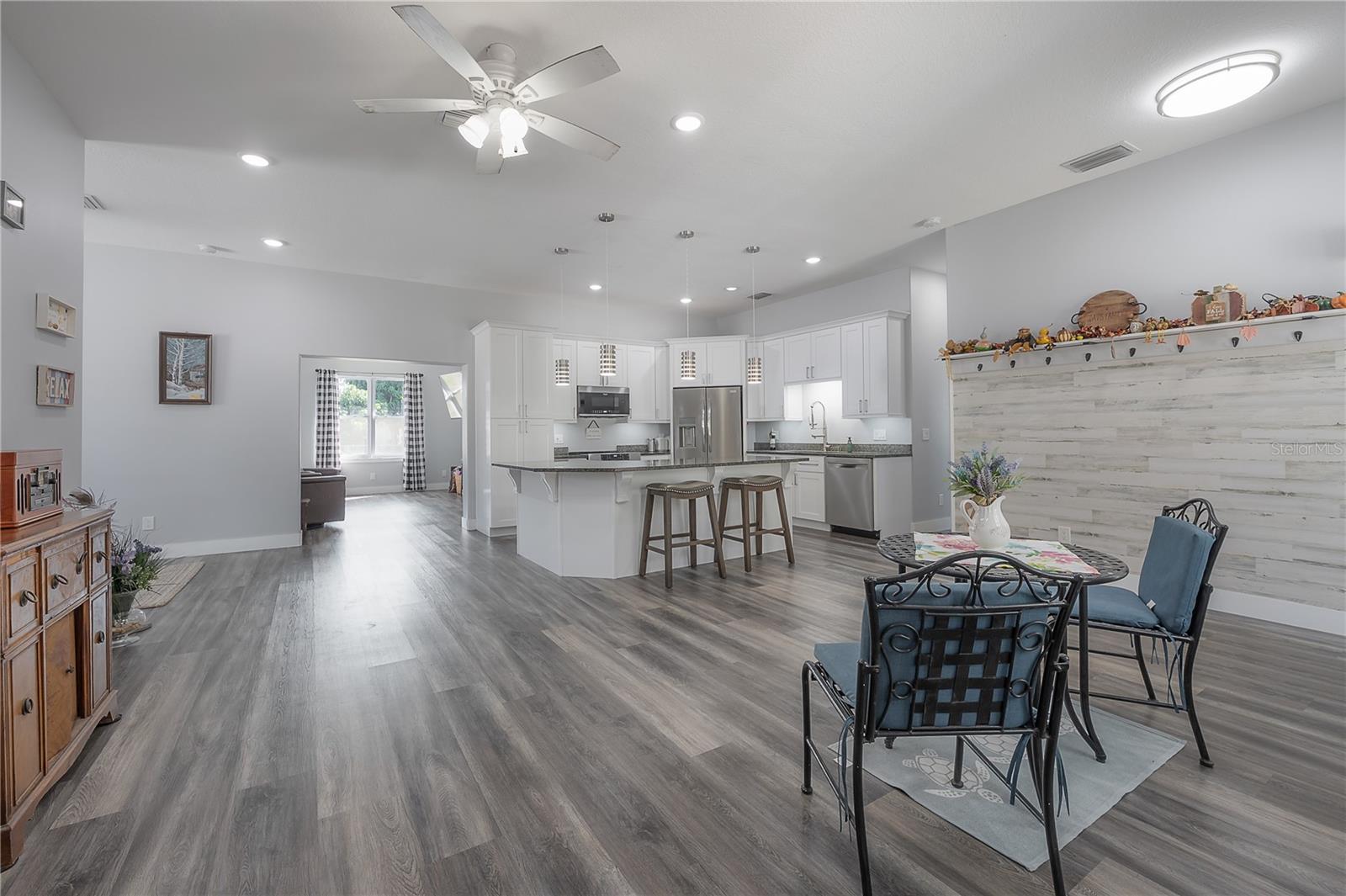 Image 10 of 52 For 5619 25th Street W