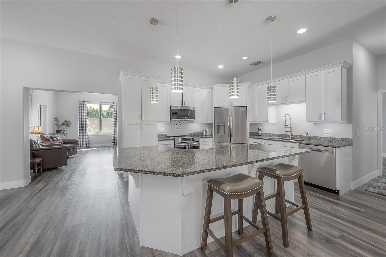 Image 12 of 52 For 5619 25th Street W