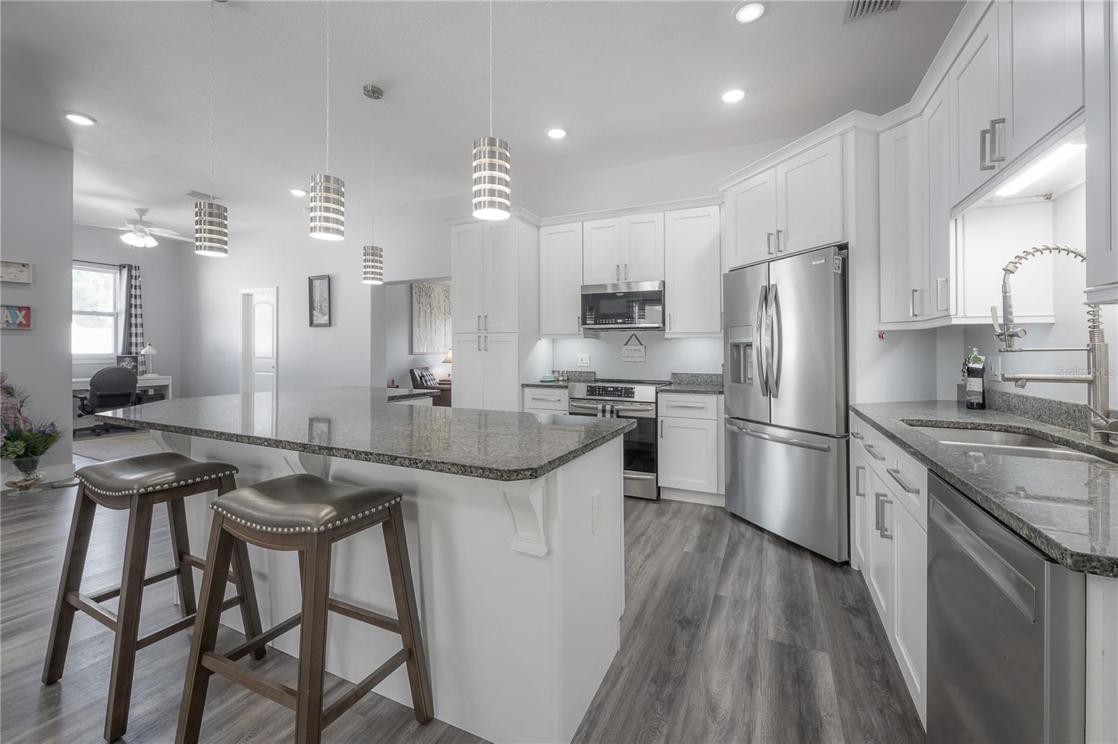 Image 13 of 52 For 5619 25th Street W