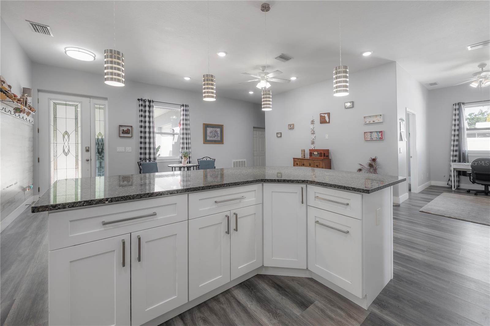 Image 14 of 52 For 5619 25th Street W