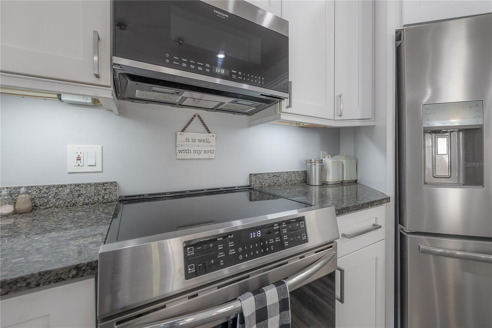 Image 15 of 52 For 5619 25th Street W