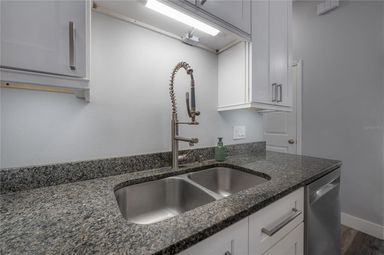 Image 17 of 52 For 5619 25th Street W