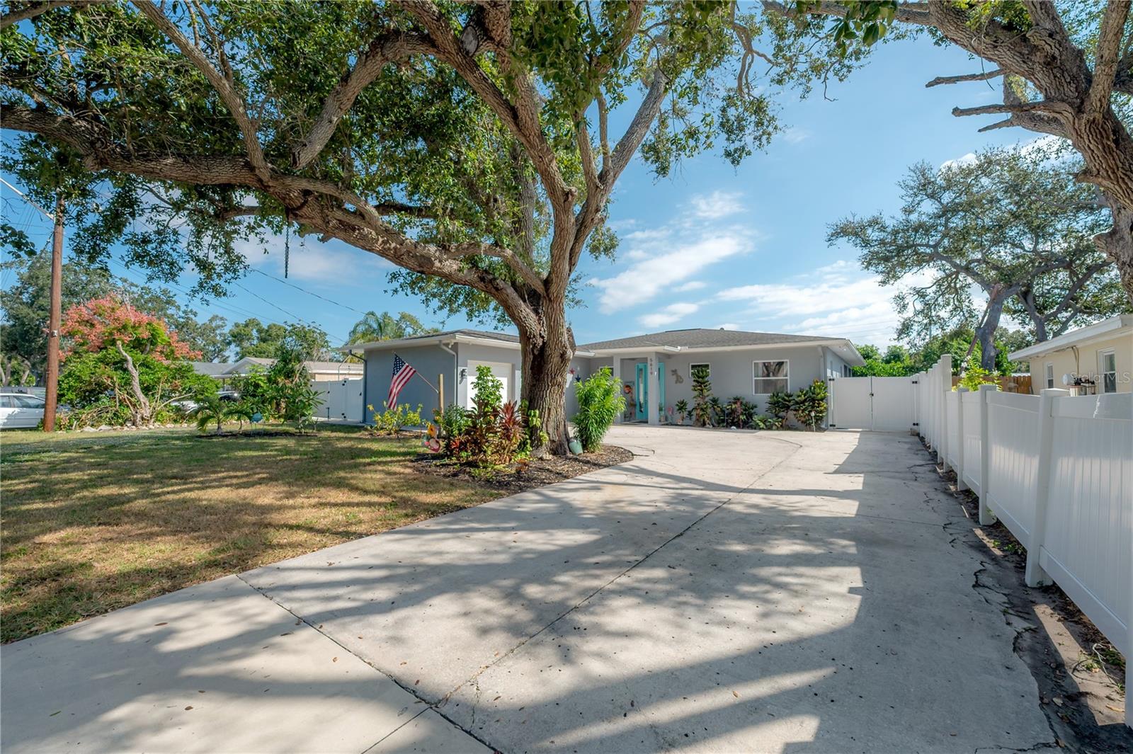 Image 2 of 52 For 5619 25th Street W