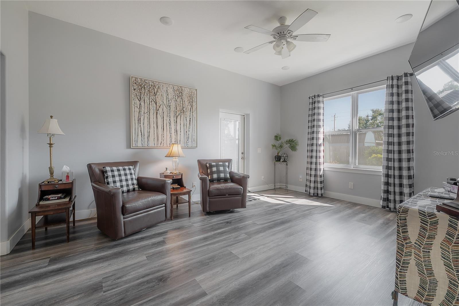 Image 20 of 52 For 5619 25th Street W