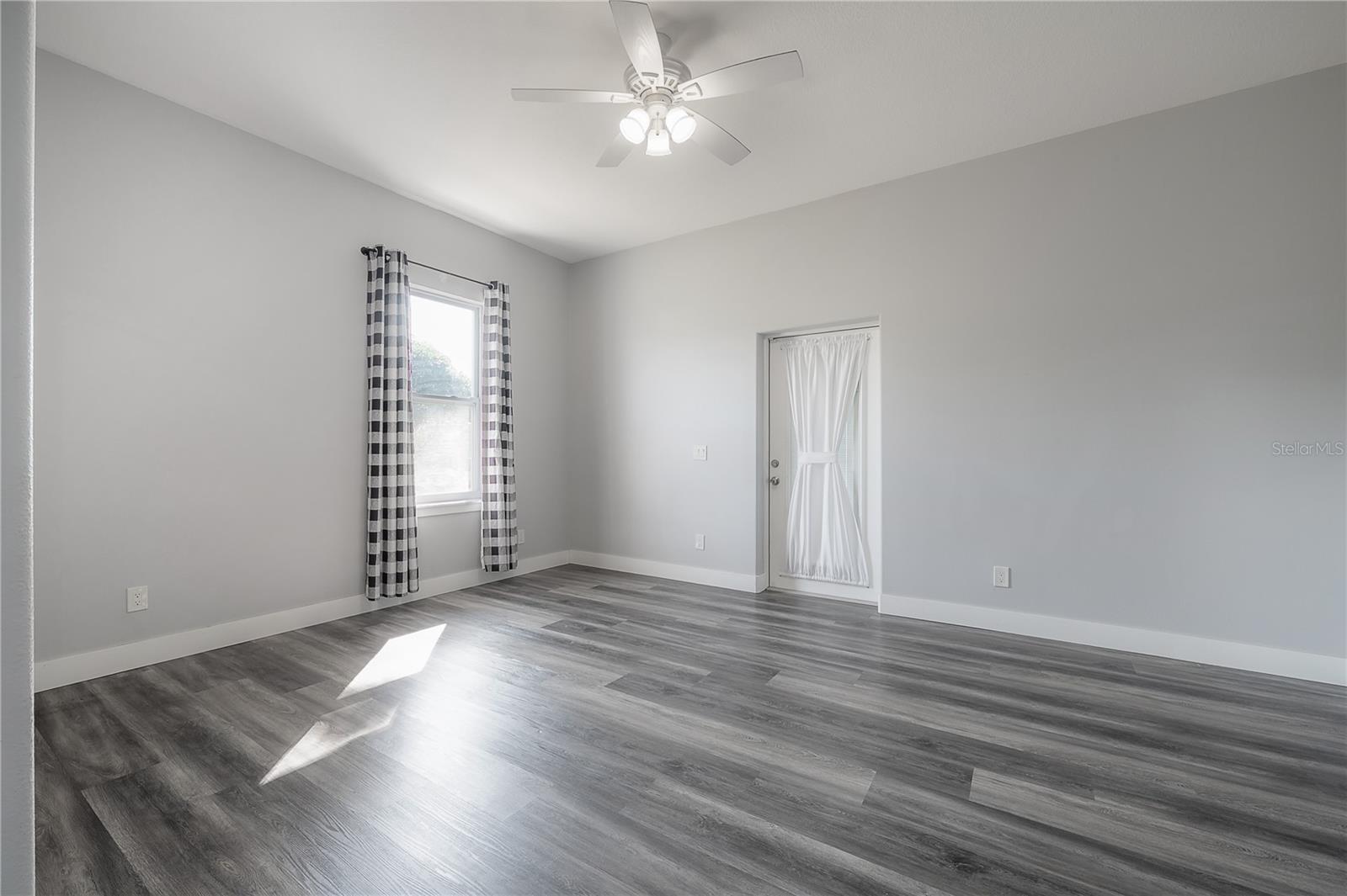 Image 27 of 52 For 5619 25th Street W