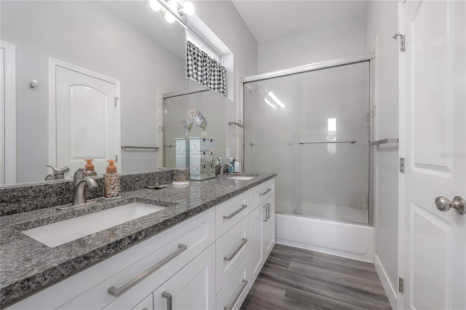 Image 29 of 52 For 5619 25th Street W