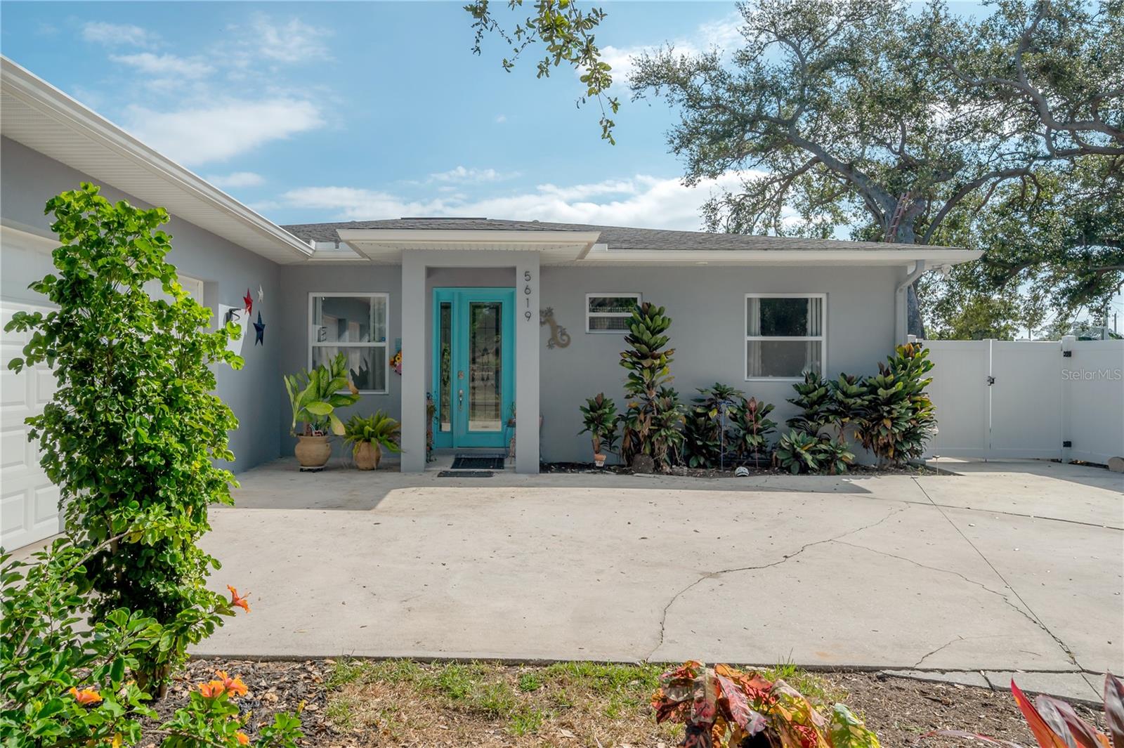 Image 4 of 52 For 5619 25th Street W