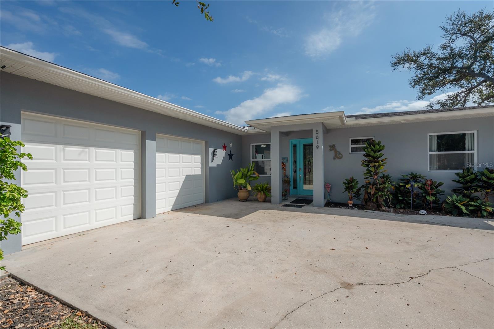 Image 5 of 52 For 5619 25th Street W