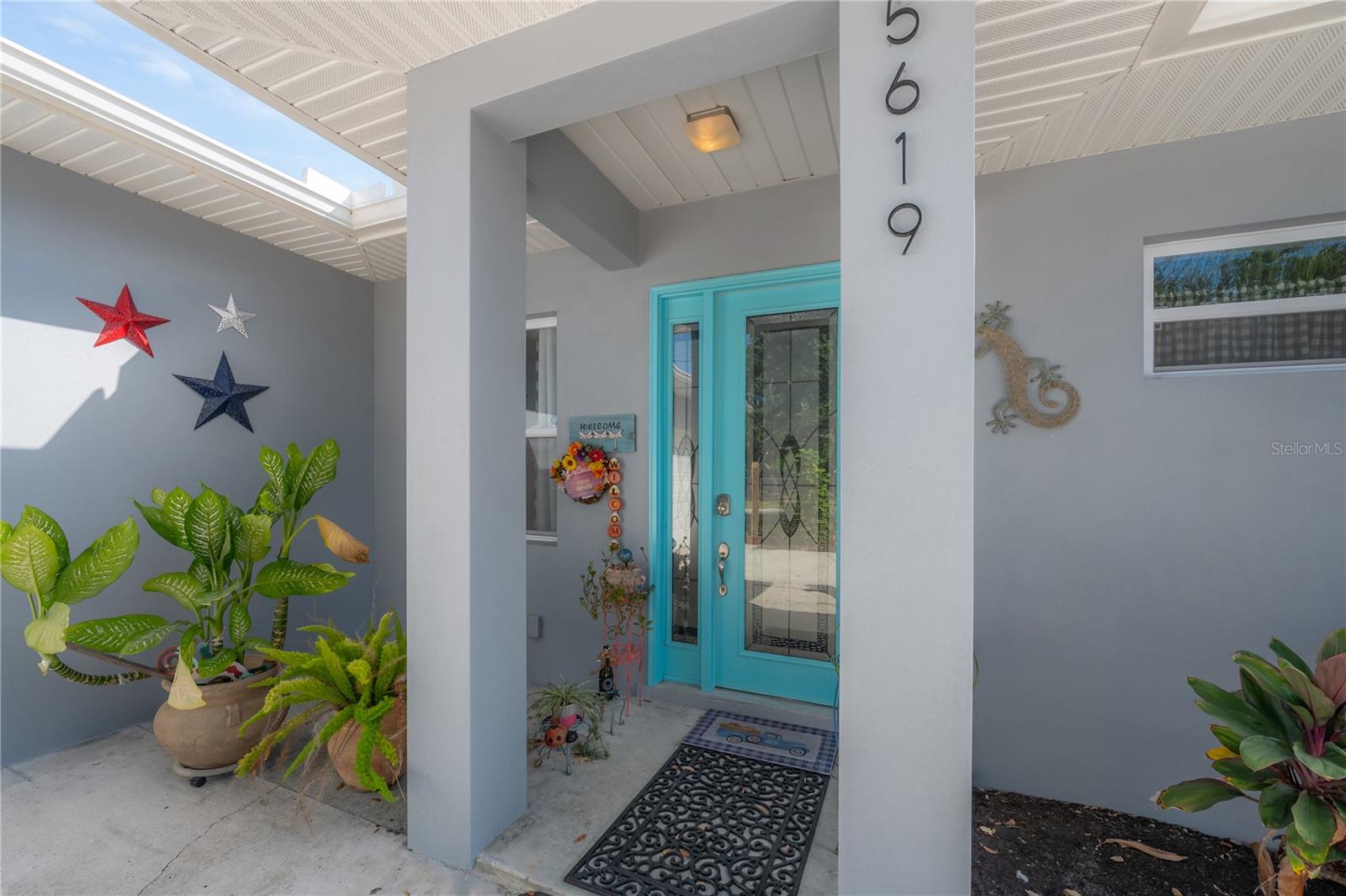 Image 6 of 52 For 5619 25th Street W