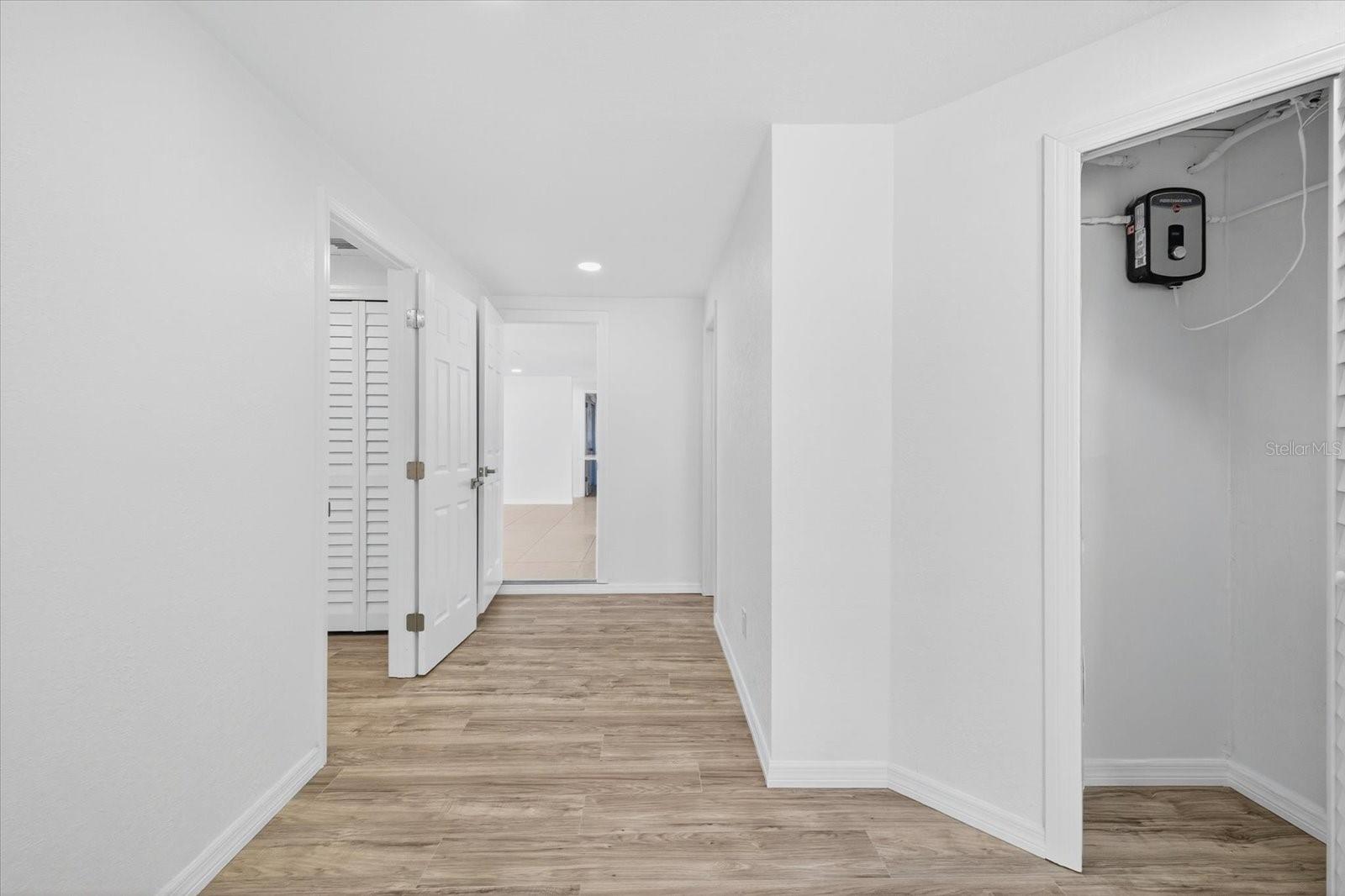 Image 26 of 41 For 9235 Cochise Lane