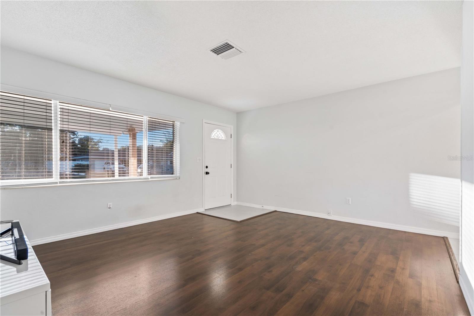 Image 18 of 43 For 353 Shirley Avenue