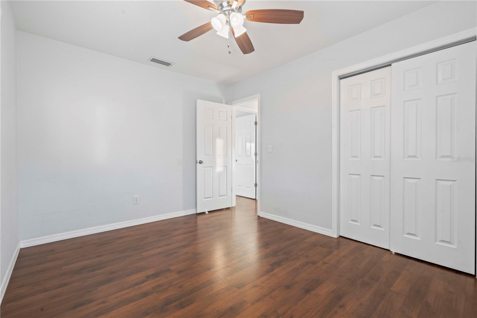 Image 26 of 43 For 353 Shirley Avenue