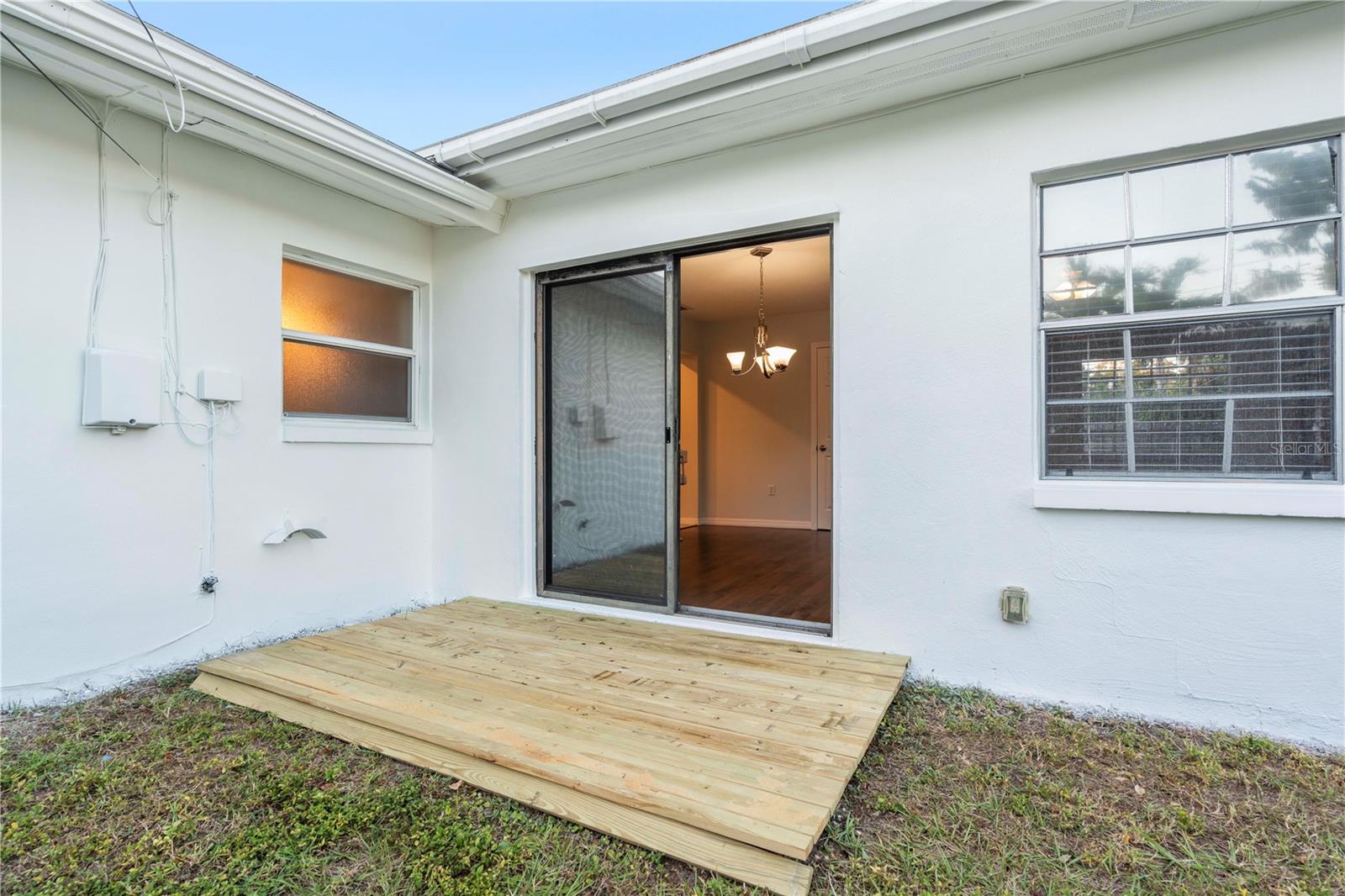 Image 36 of 43 For 353 Shirley Avenue